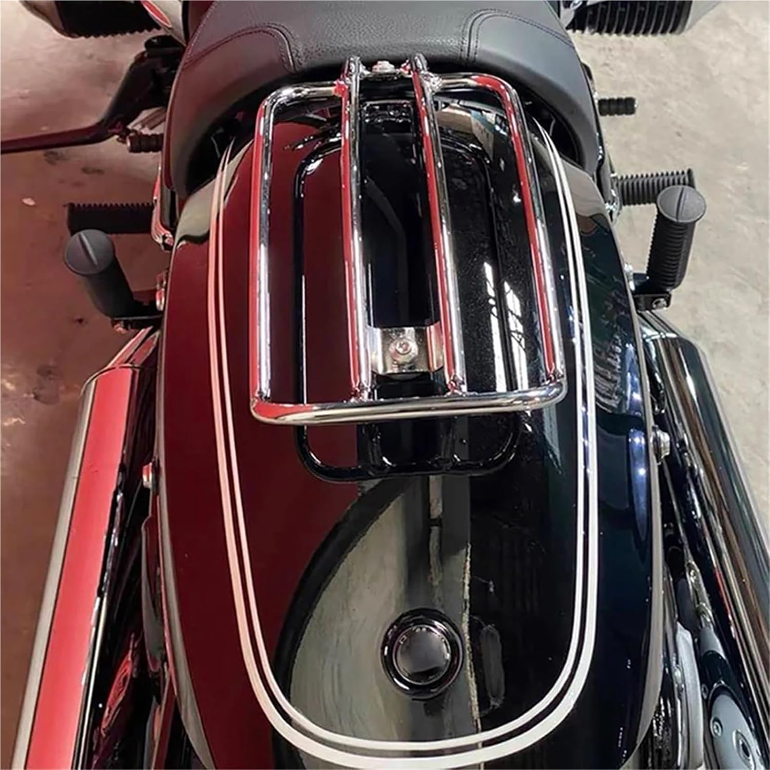 Replacement Motorcycle Rear Luggage Rack Black/Chromed Solo Seat Cargo Carrier Bracket for BMW R18 Classic R 18 100 Years 2020-2024(Chromed)