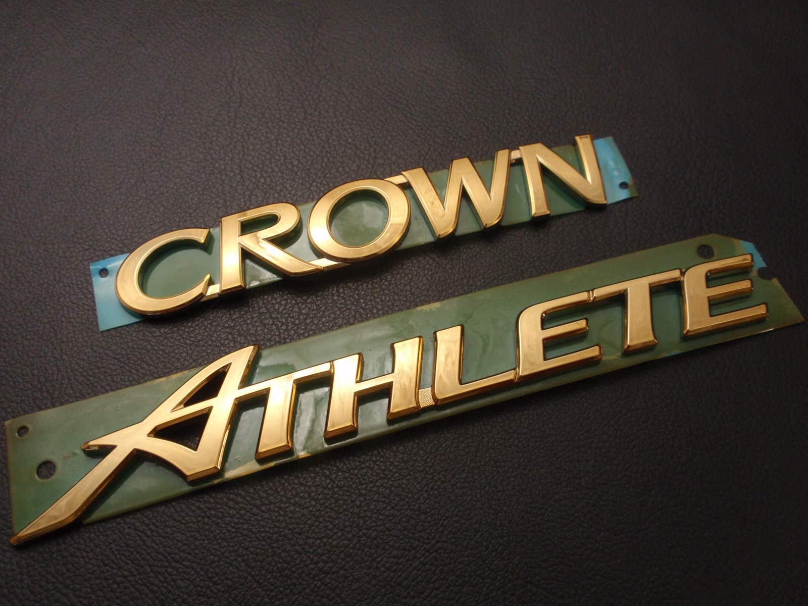 Amazon | □トヨタ200系クラウン アスリート(前期)ゴールド