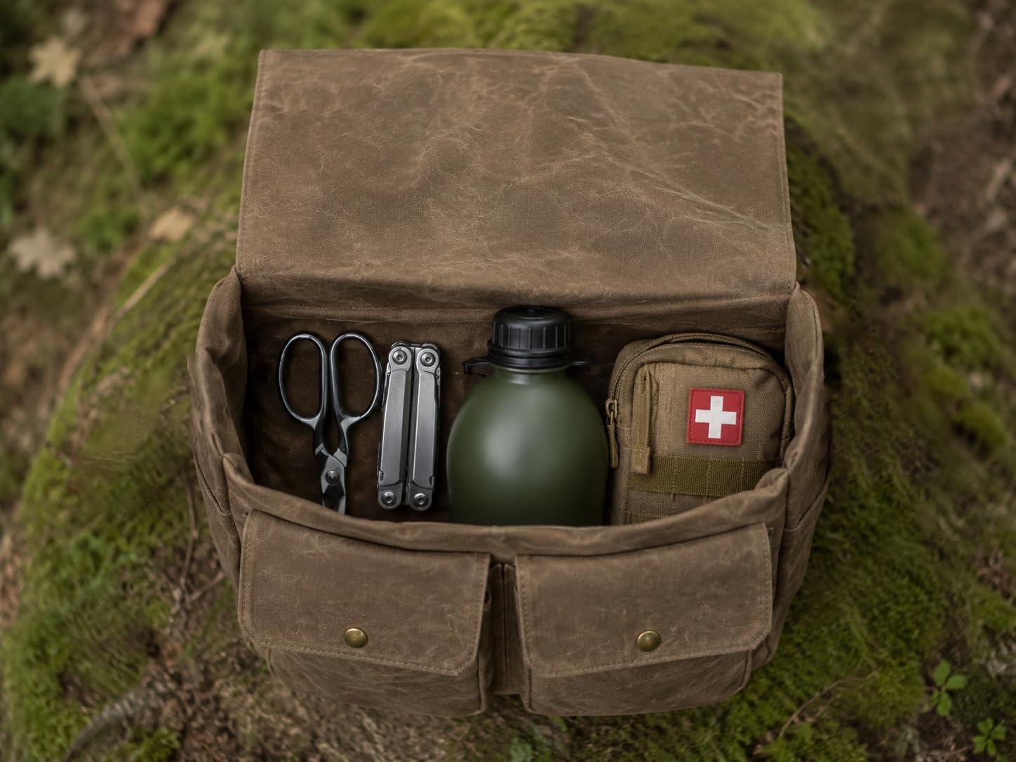 Waxed Canvas Haversack, Waxed Canvas Messenger Bag, Bushcraft Shoulder Bag for Outdoor Work, Practical Gifts for Outdoor Workers