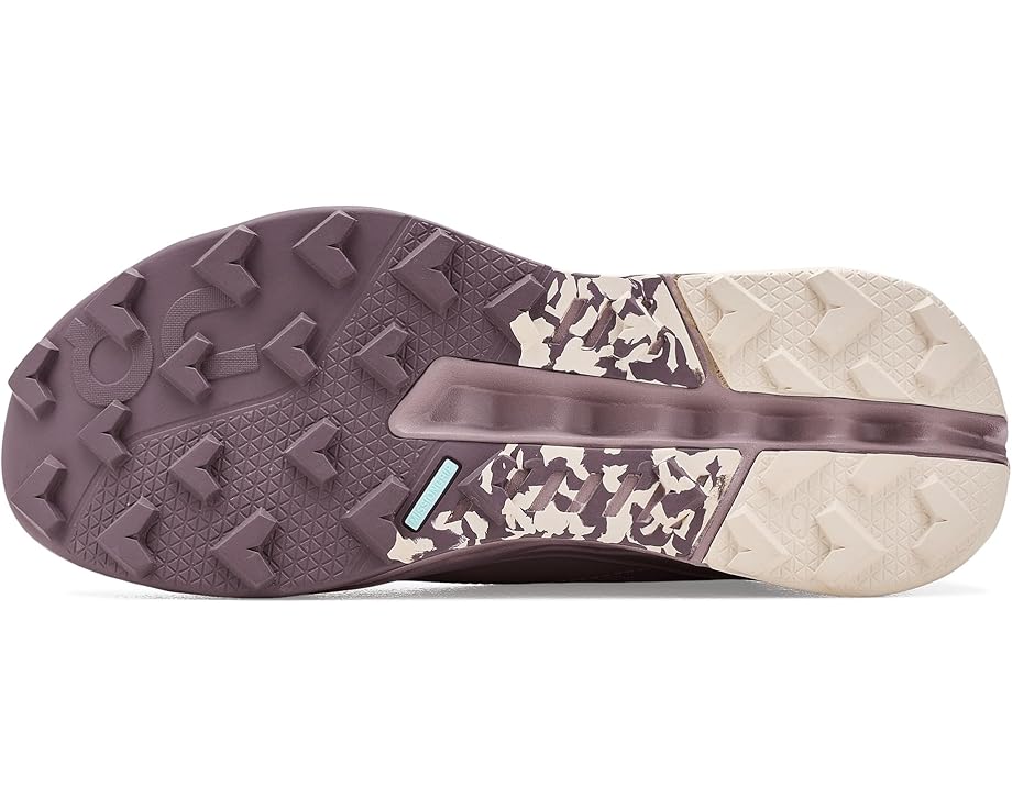 On Cloudhorizon 2 - Back View