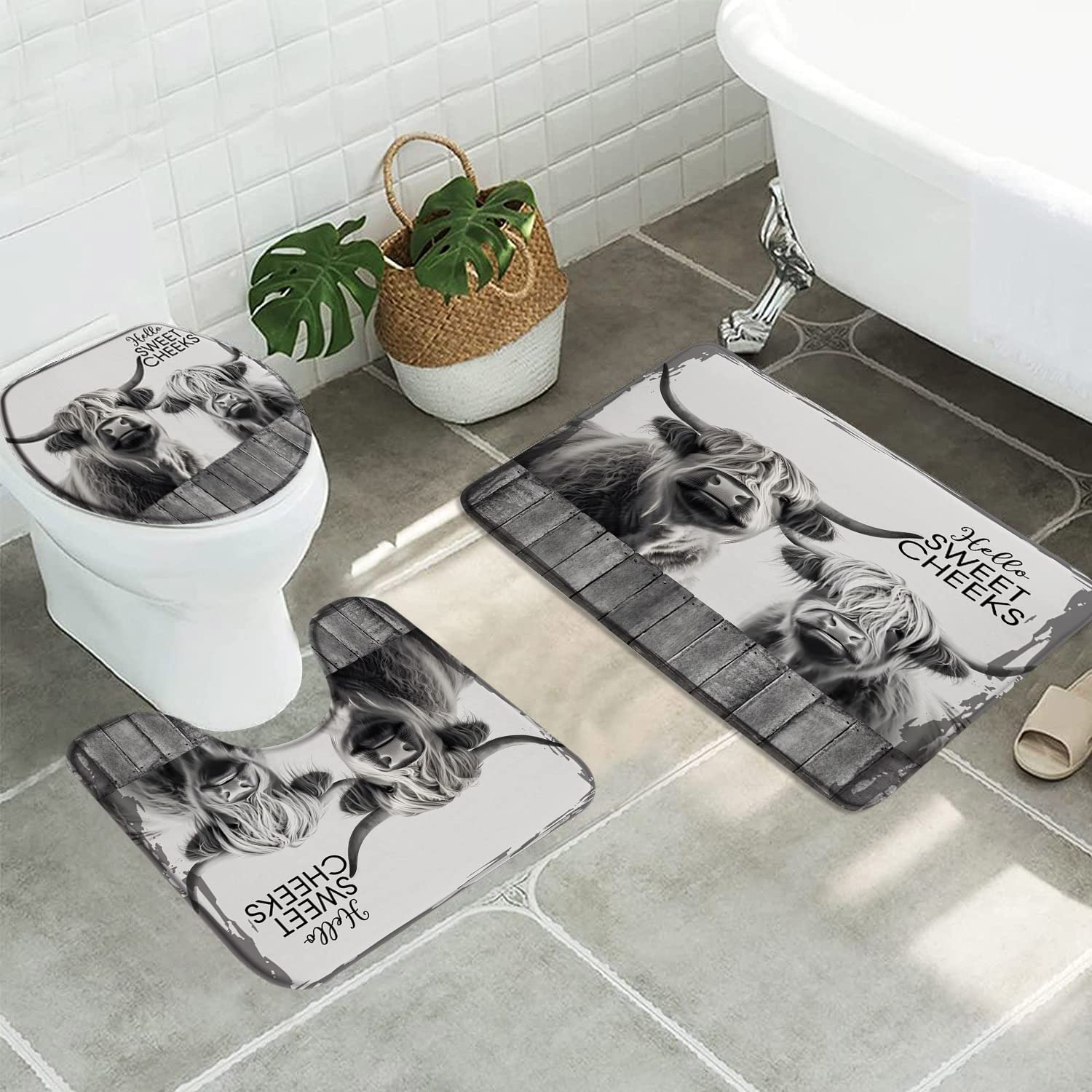 3pcs Farmhouse Highland Cow Bathroom Sets with Non-Slip Rug,Toilet Lid Cover and Bath Mat, Western Rustic Animal Wildlife Cattle Grey Bull Country Wooden Fence Bathroom Carpet Bath Mat Toilet Rugs