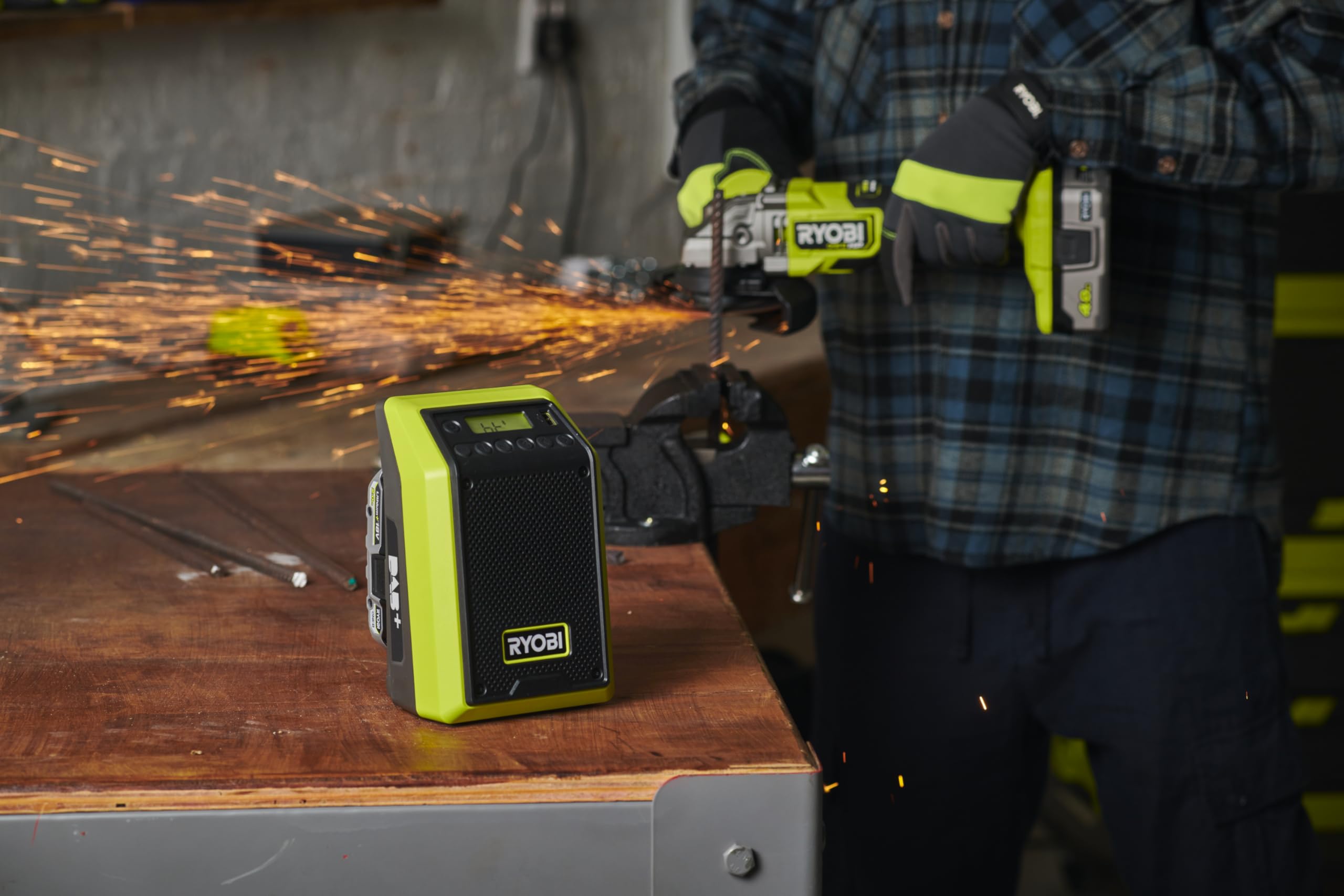 Ryobi 18 V One+ Akumulatorowe Radio Bluetooth, Funkcja Dab/Dab+, bez Akumulatora i Ładowarki