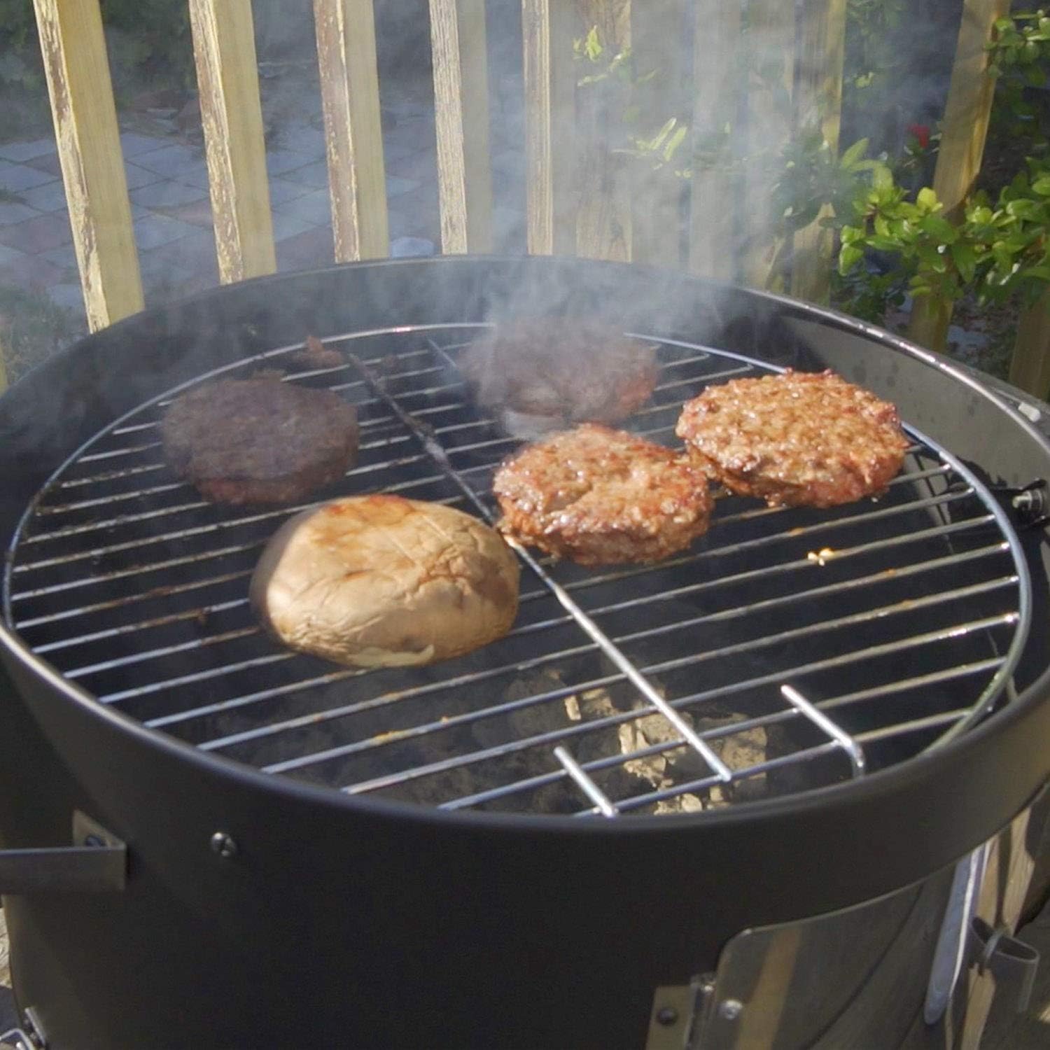 Smoker BBQ XXL L67 x 52 x 104H cm Thermometer, Belüftungsöffnung, 2-stöckiger Fleischräucherofen mit 5 Holzgriffen und Rippenhalter mit 4 Haken für Partys, Garten-BBQ, Camping-Grillen