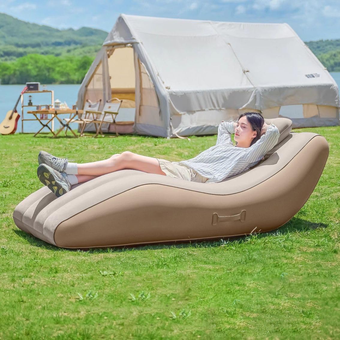 Chaise longue gonflable avec pompe électrique intégrée charge maximale 236 kg