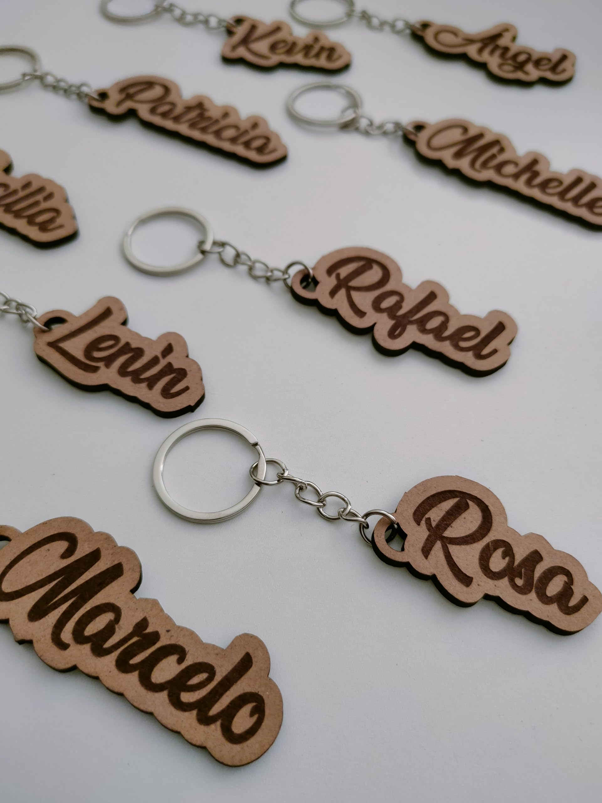 Llavero Personalizado de Madera Natural con Nombre Grabado, Anilla de Acero Inoxidable, 3mm