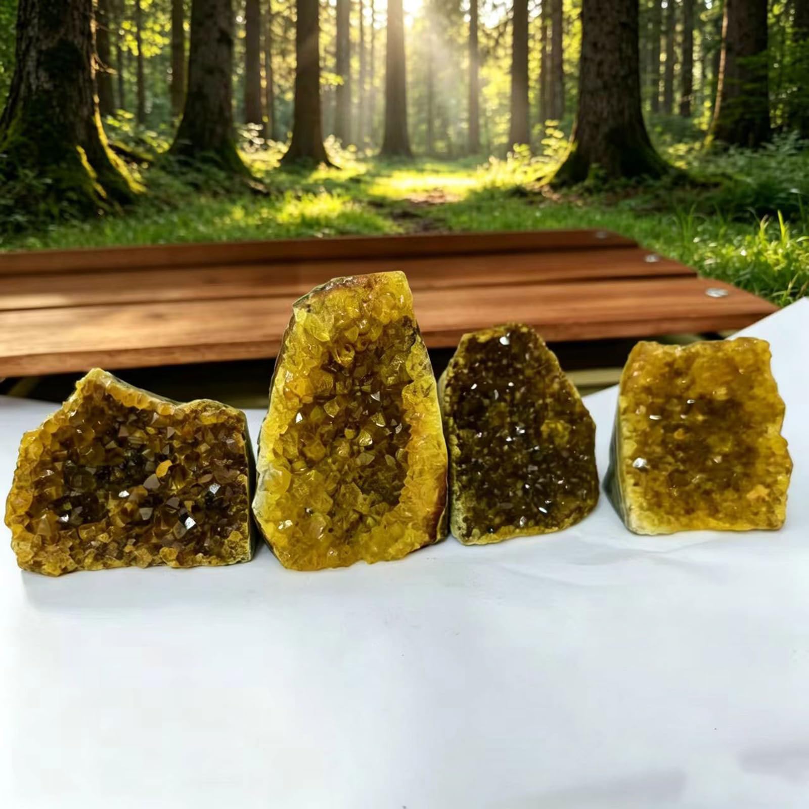 Naturalny żółty kryształowy zbiór geod, okaz z jaskini kamiennej