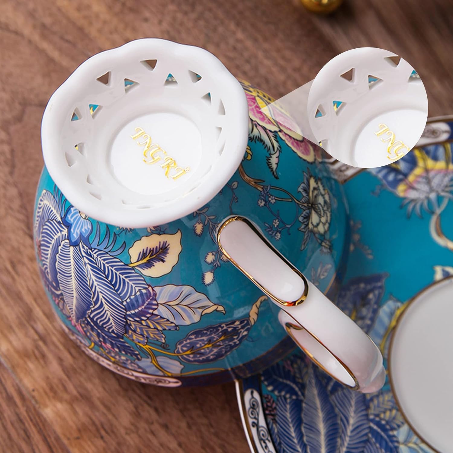 ACMLIFE Bone China Tea Cups, Tea Cup and Saucer Set for 1 Blue and White China Tea Cup 6.7oz Floral Vintage China Coffee Set for Women Party Gift Giving with Gold Trim and Gift Box - Image 4