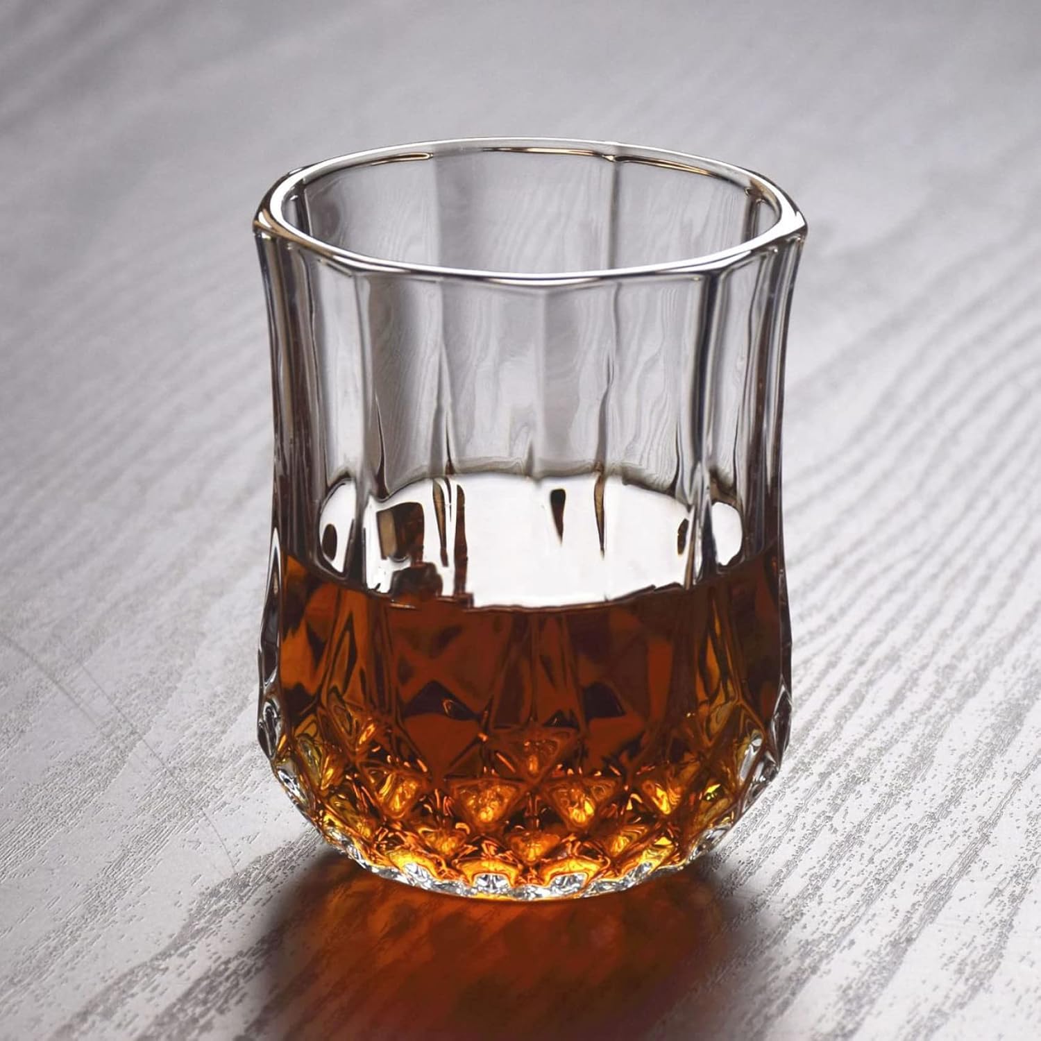 高級品 ウィスキーグラス クリスタルガラス 210ml ロックグラス おしゃれ ドリンク バーボン スコッチ カクテル コニャック ブランデー プレゼント 敬老の日 退職祝い ラム酒 ブランデーグラス クリスタルガラスグラス ビールのジョッキ Chandigarhdaily Com