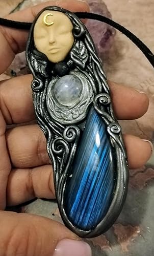Miniatura 4 de Triple Moon Goddess Necklace with Moonstone and Aura Quartz Crystal Cluster. Moon Goddess Statue Figurine. Wicca Witchy Pagan Jewelry (Large