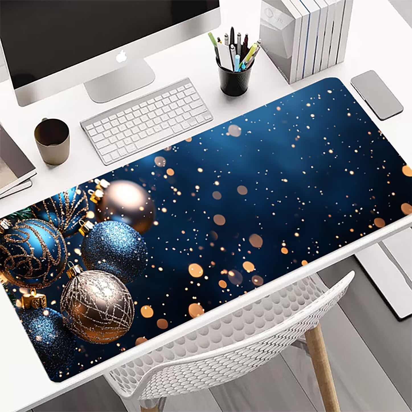 Lpfieonn Weihnachten Großes Schreibtischunterlage, XXL Schreibtischunterlagen, Blau XXL Wasserdicht Gaming Mousepad mit Vernähter Rand und Rutschfeste Gummibasis, für Hause/Büro 120x60cm PF-3353
