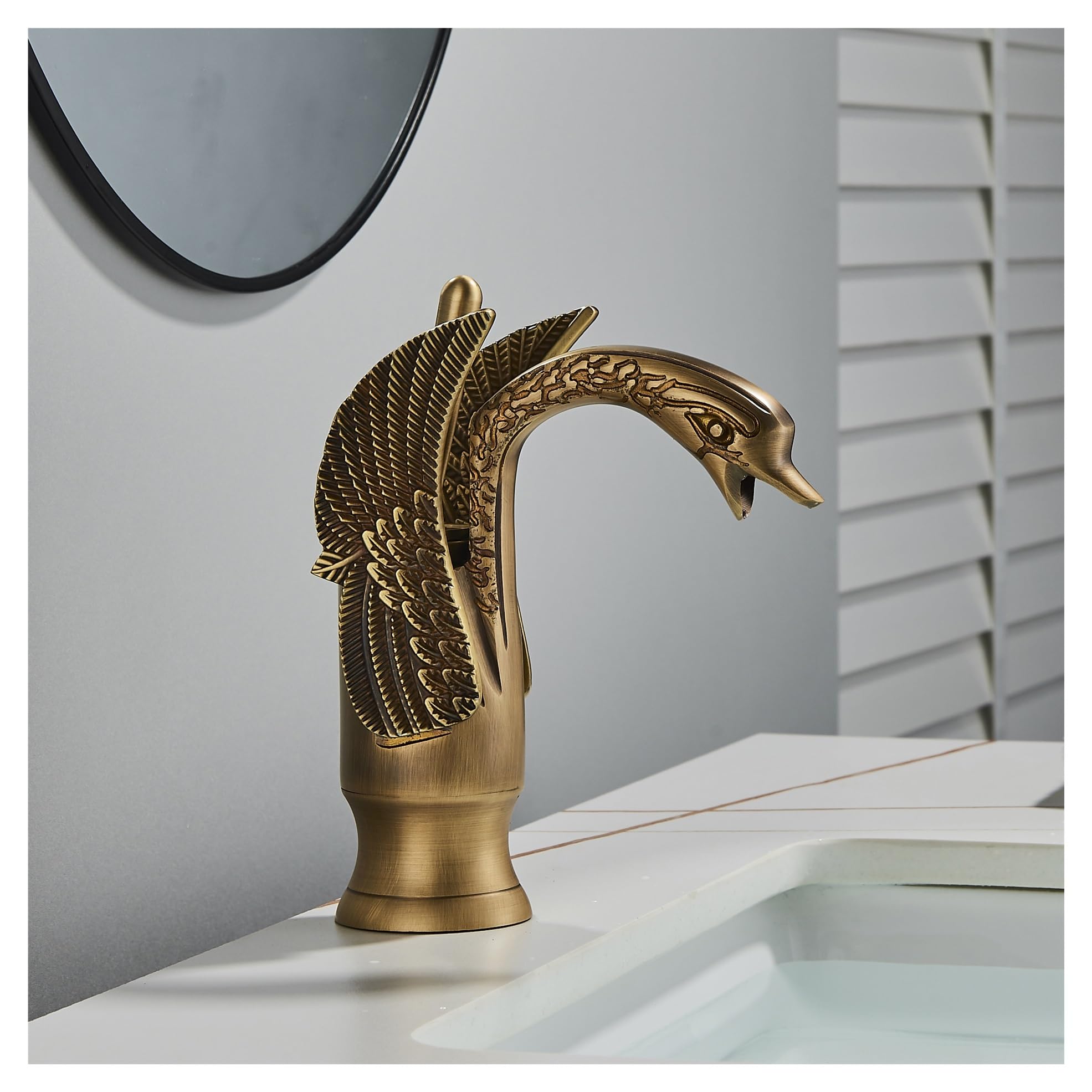 Grifo de lavabo vintage de latón macizo con silueta de cisne artístico y acabado bronce antiguo