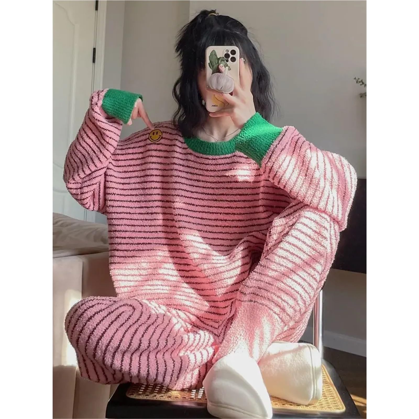 Autumn & Winter Women’s Plush Pajama Set – Cute Printed Round Neck Long Sleeve 2-Piece Outfit, Ankle-Length Pants(L (50-60kg))