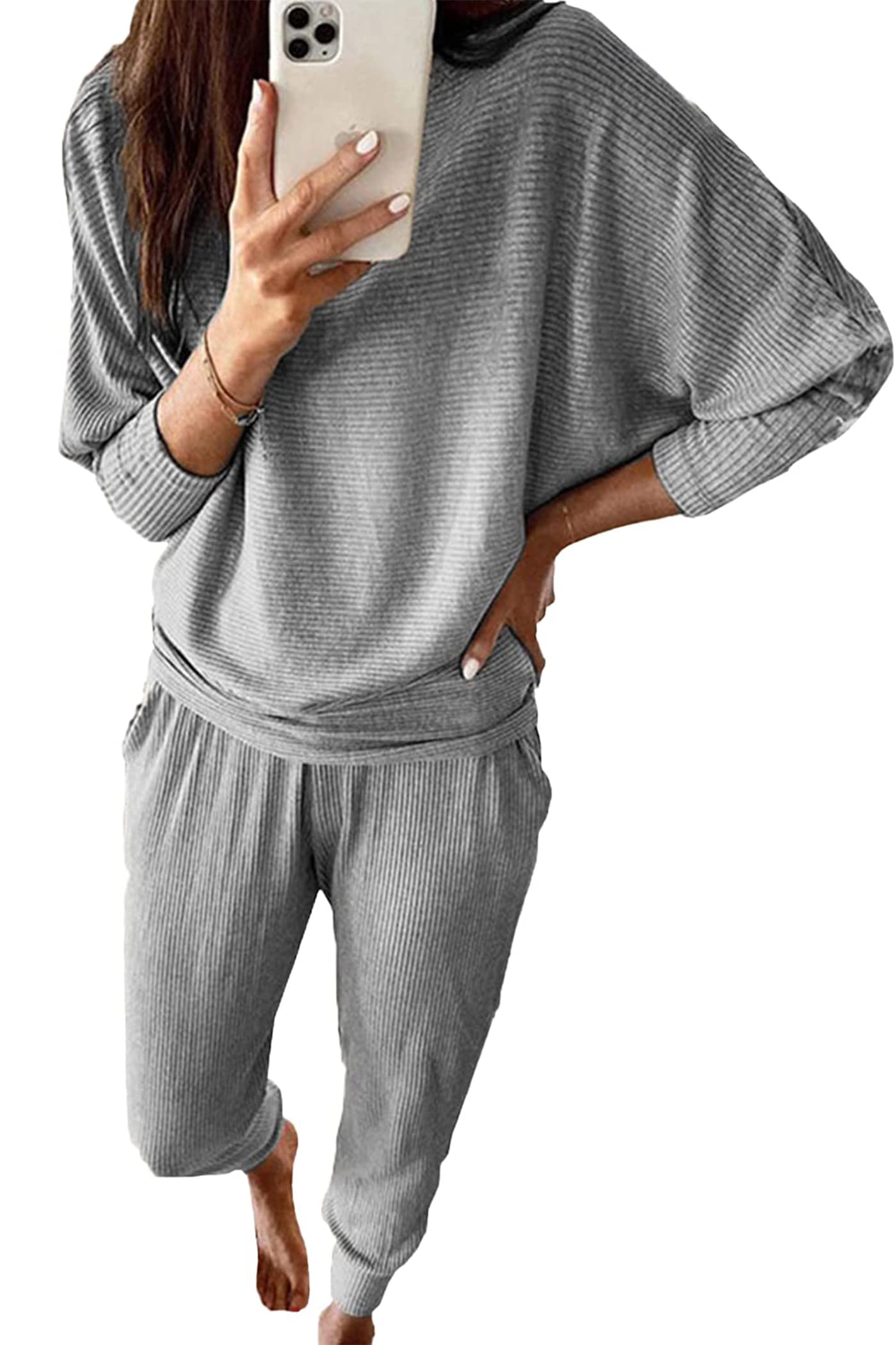 PRETTYGARDENWomen's Fashion Outfits 2 Piece Sweatsuit Solid Color Long Sleeve Pullover Long Pants