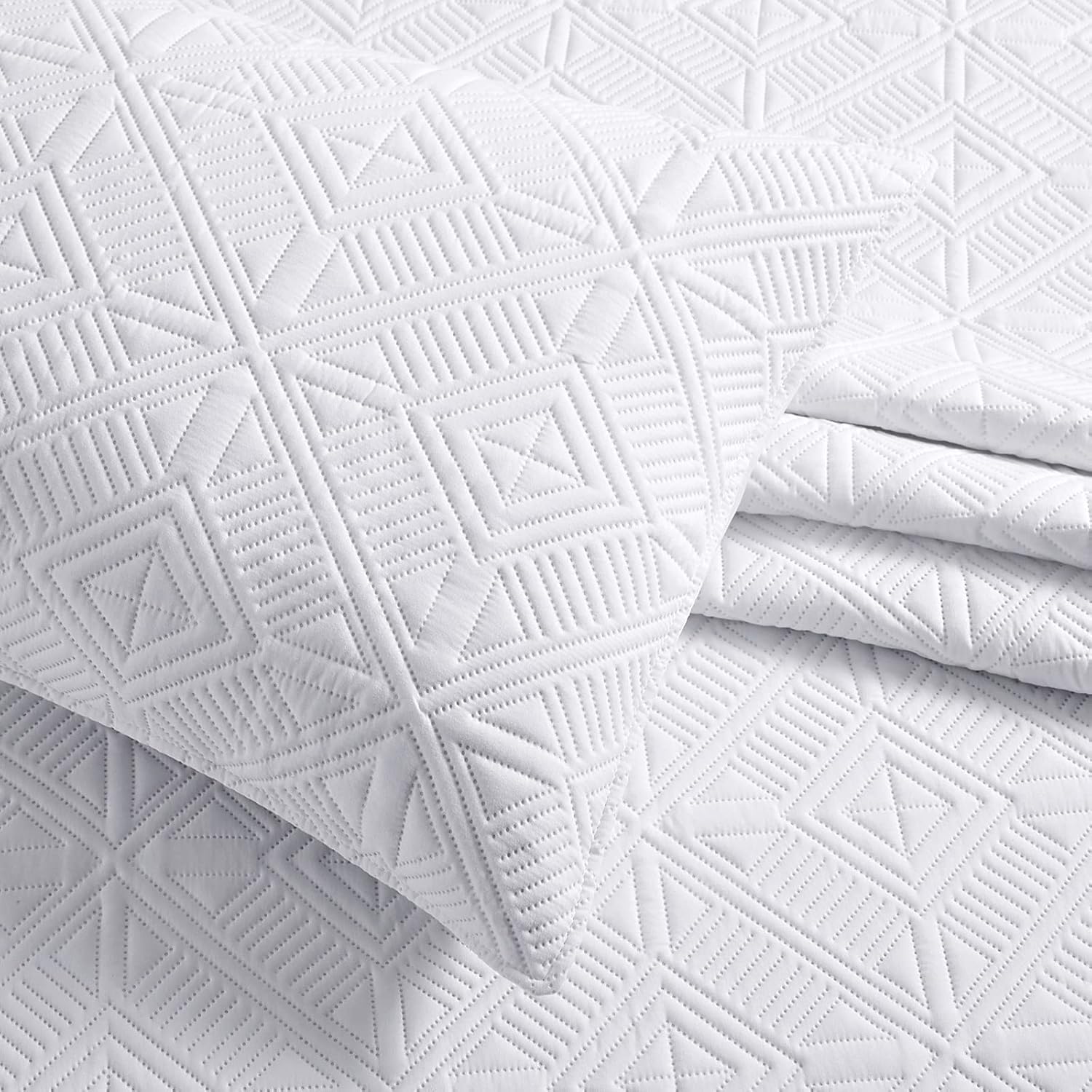 Safonory Quilt Set King Size(106"x96", White) - Summer Thin Soft Diamond Pattern Quilted Bedspread for King Bed - 3 Pieces Lightweight Coverlet Bedding Set(1 Quilt, 2 Shams)