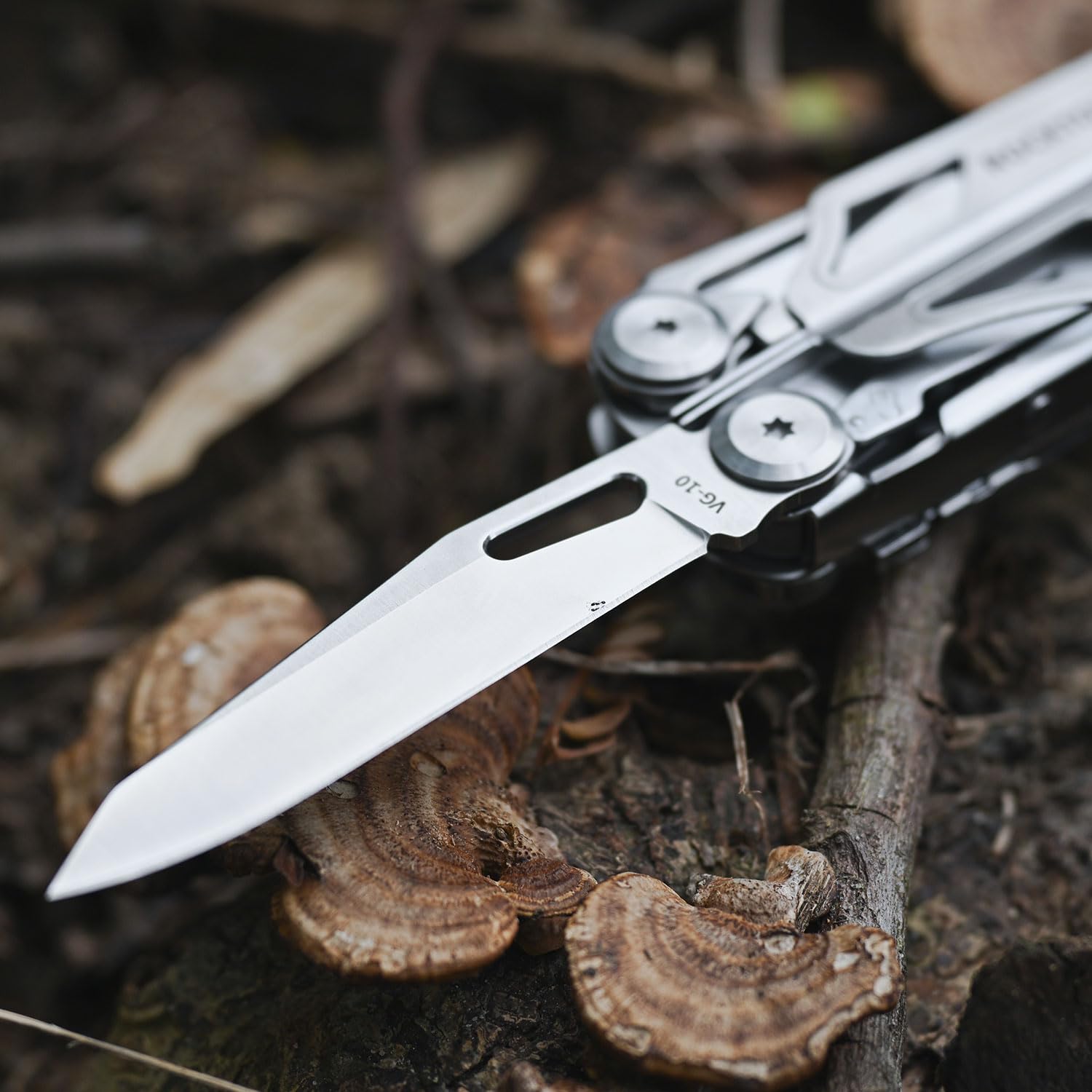 Rocktol Multitool, 29-in-1 Multi-function Pliers with Replaceable Wire Cutters and Saw, Heavy-duty Stainless Steel Multi-tool Set and Nylon Sheath for Camping Survival multi tool for Man