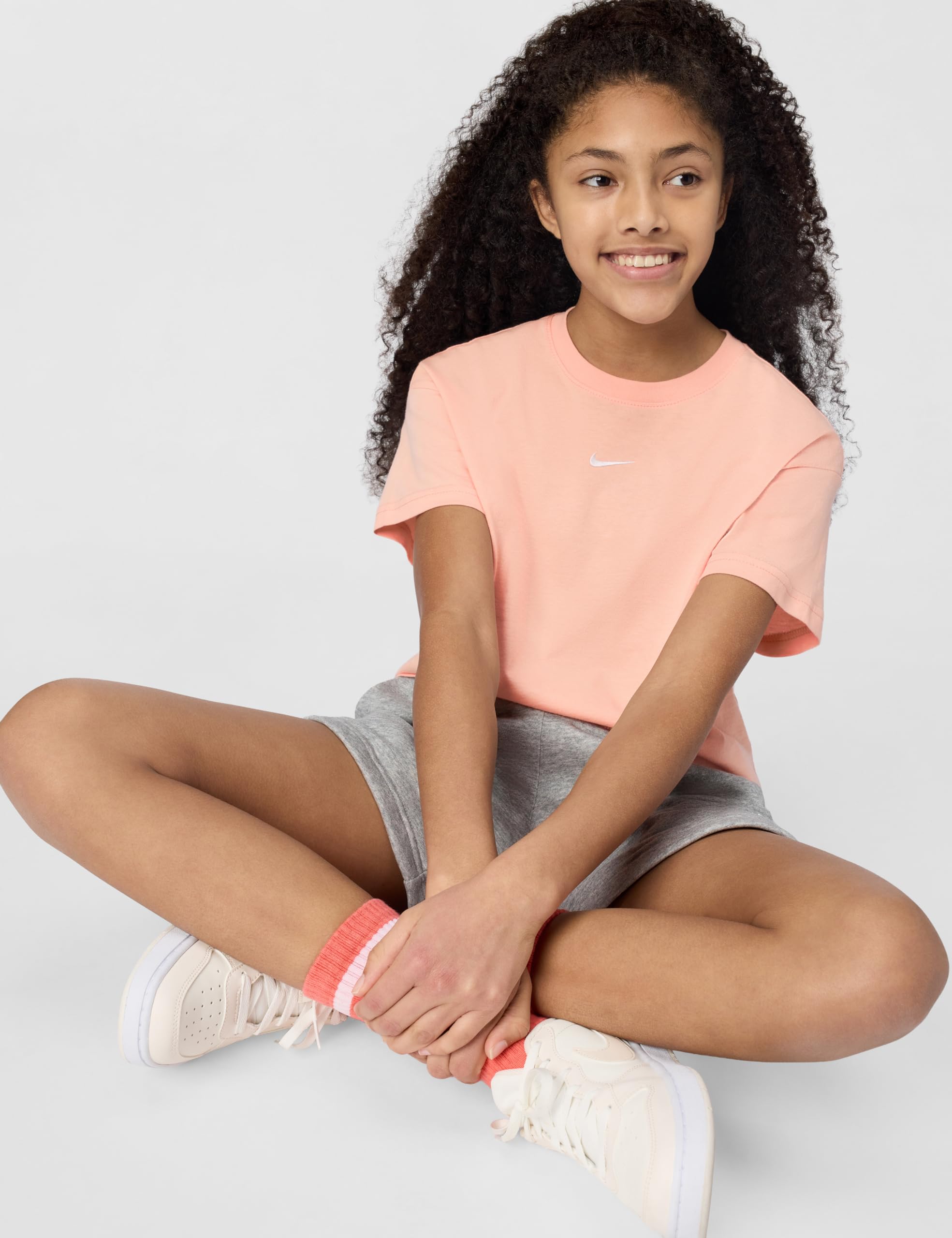 Nike Nike Sportswear Essential T-Shirt pour Ado (Fille) T-Shirt Mixte Enfant
