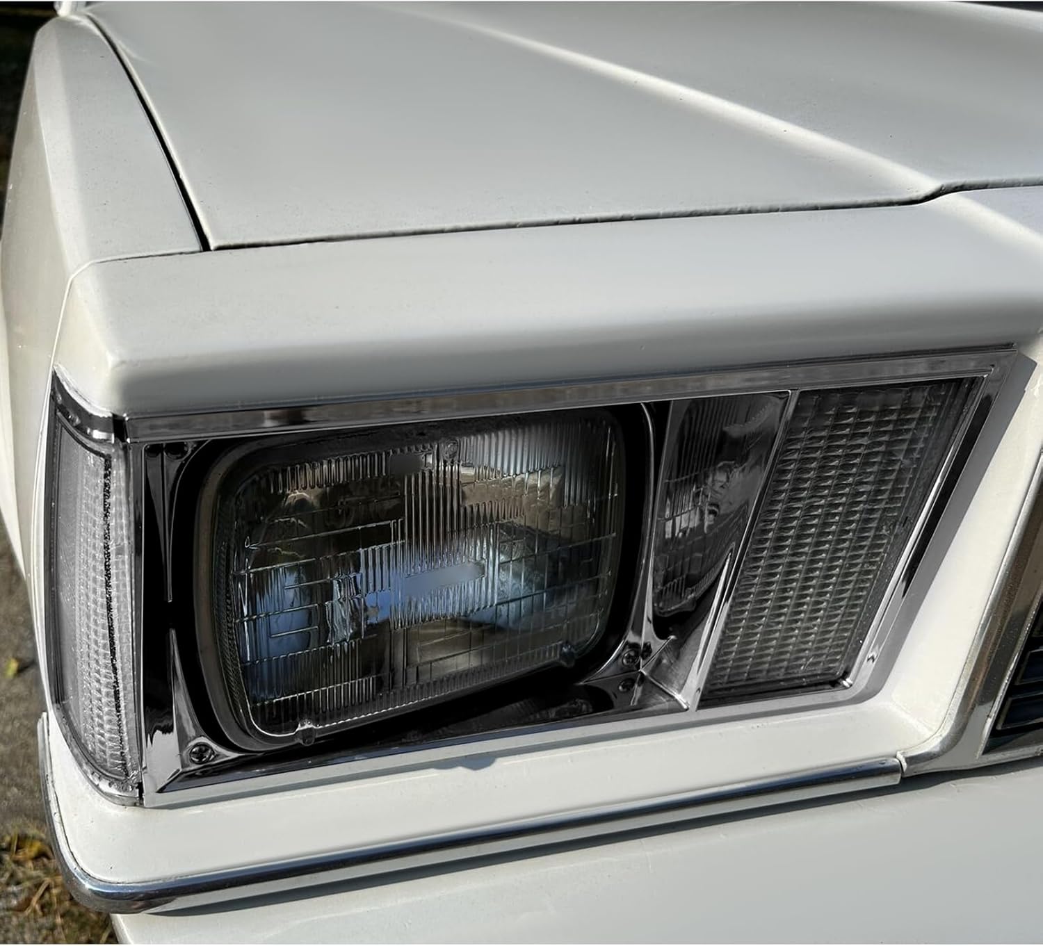 HECASA Pair Headlight Bezels Compatible with 1978-1979 Chevy Chevrolet Malibu El Camino GMC Caballero Front Headlamp Trim Chrome Replacement for GM463532 GM463531 Left & Right