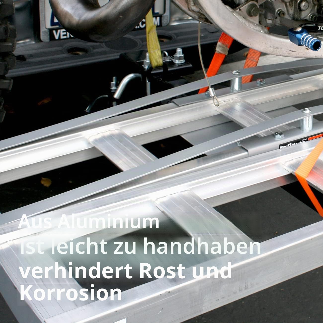 MaxxHaul 50711 Aluminium-Motorradträger – Anhängerkupplung für Dirt Bike mit Laderampe, 180 kg Kapazität, passend für 5,1 cm Anhängerkupplung, leicht und rostfrei