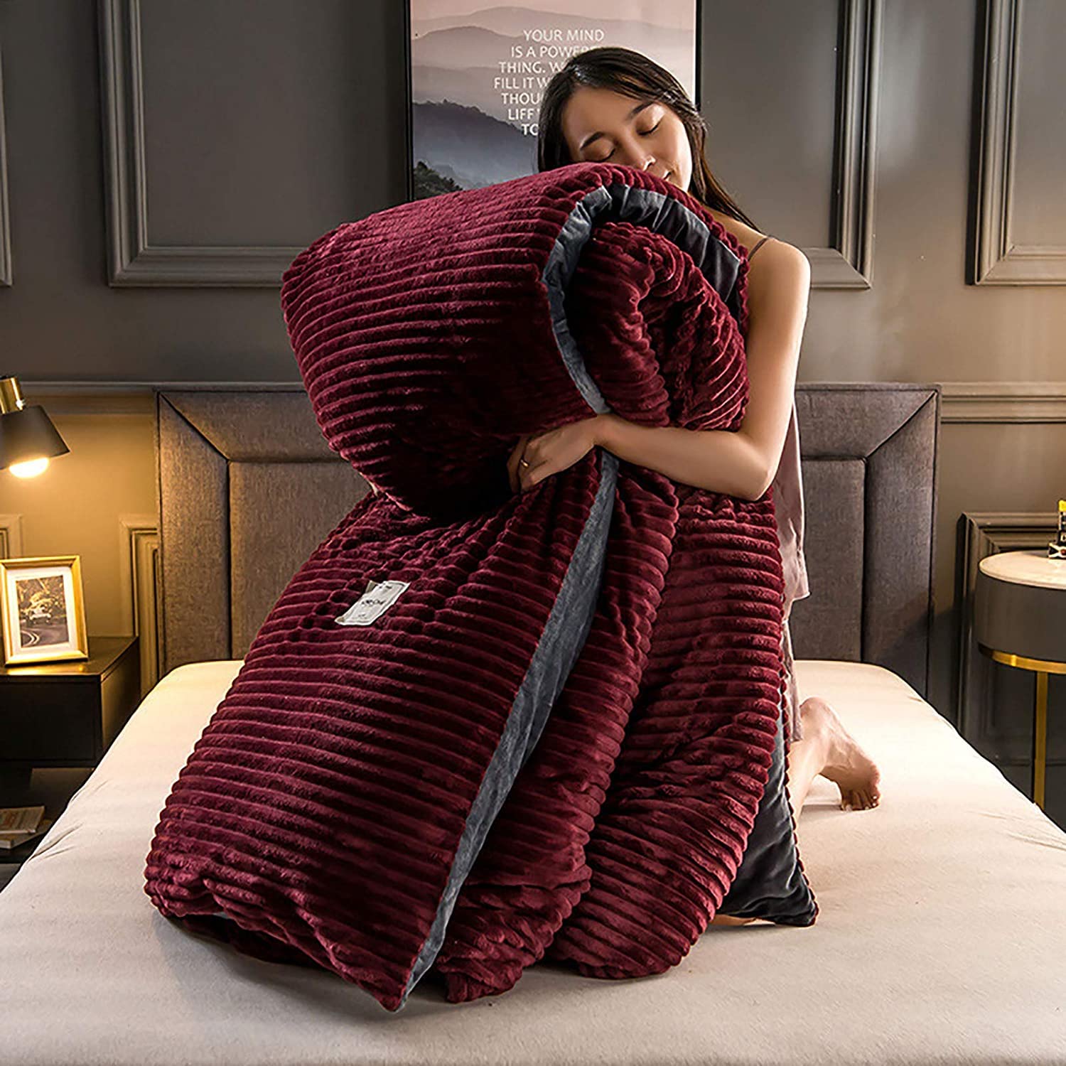 MGEMJMJ Thicken Solid Colors Flannel Duvet Cover,Comforter Cover,Soft Warm Reversible Quilt Cover With Pillow Shams Luxury Velvet Bed Blanket(Size:220x240cm(87x94inch),Color:Wine Red)