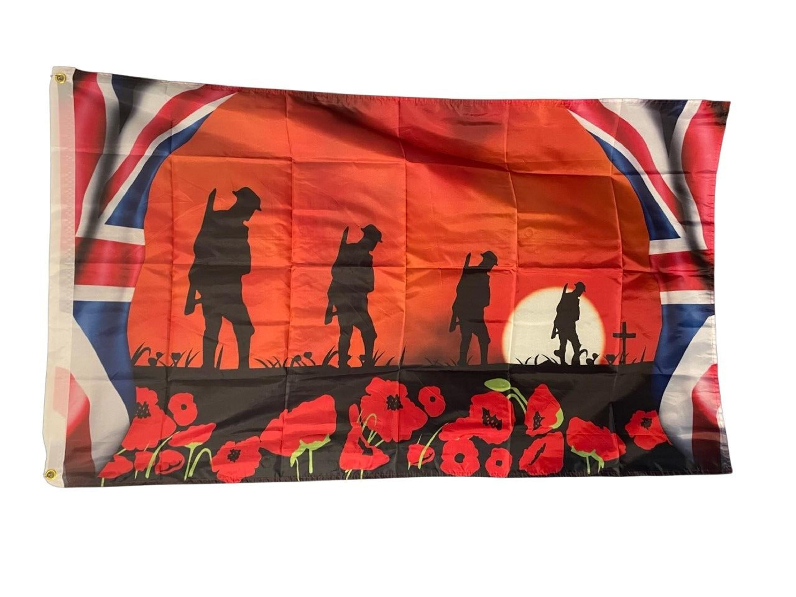 Lest We Forget 4 Soldiers 5ft x 3ft Remembrance Day Flag