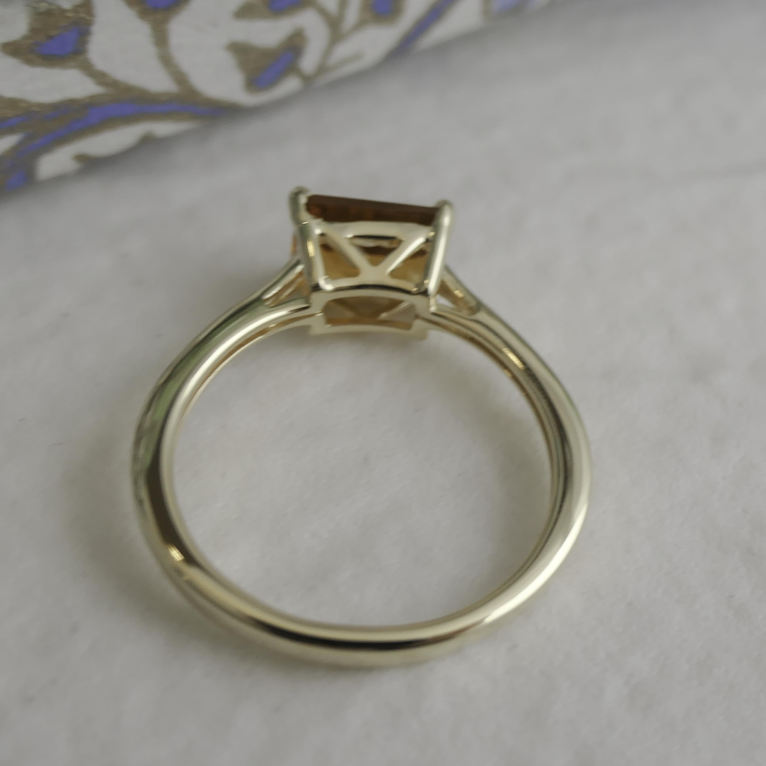Anello in argento sterling placcato oro con citrino Madeira