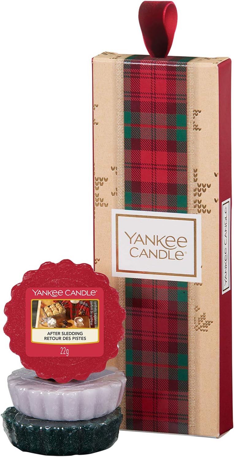 Yankee Candle Gift Set with 3 Scented Wax Melts, Alpine Christmas Collection, Festive Gift Box