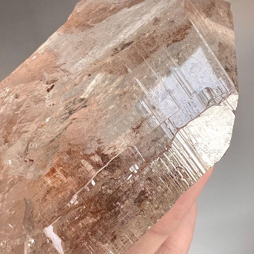 超レア　セルフフィールド入り　濃ピンククォーツ　水晶　クリスタル　ヒマラヤ産 超レア セルフフィールド入り 濃ピンククォーツ 水晶 クリスタル