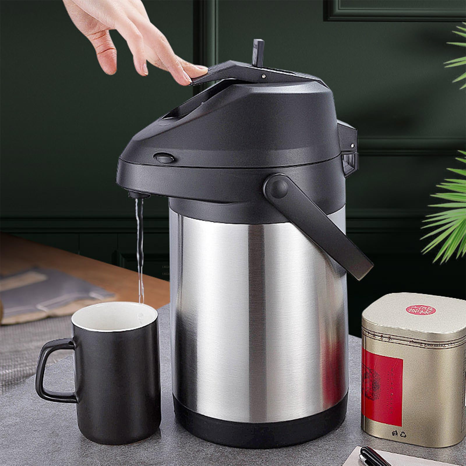 Recipiente aislado inoxidable equipado con tecnología de vacío de doble pared que mantiene los líquidos calientes durante largos períodos y botella dispensadora de presión de aire de uso