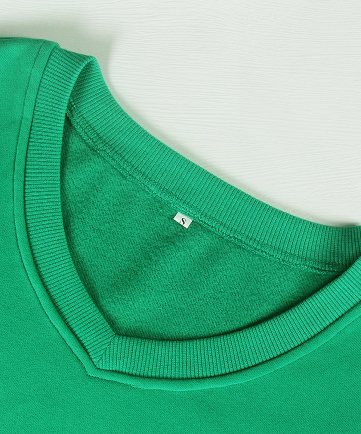 Smile Fish Women V Neck Long Sleeve Sweatshirt Casual Relaxed Cropped Pullover Fleece Lined Warm Tops - Image 3