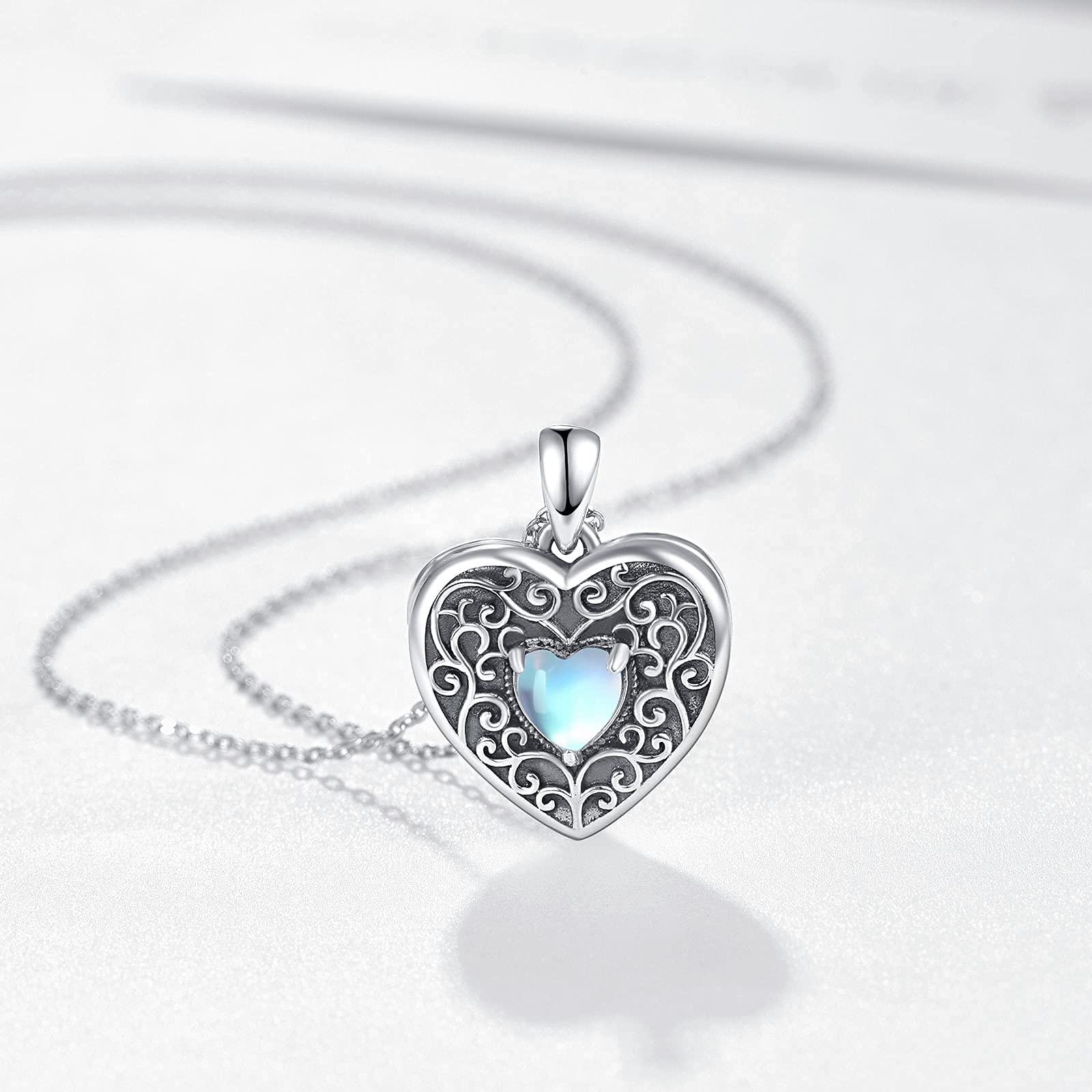 Herz Medaillon Kette Damen 925 Sterling Silber Mondstein Opal Medaillon Herz Amulett zum Öffnen 2 Fotos Geschenk für Freundin Frau Mutter Love You Forever