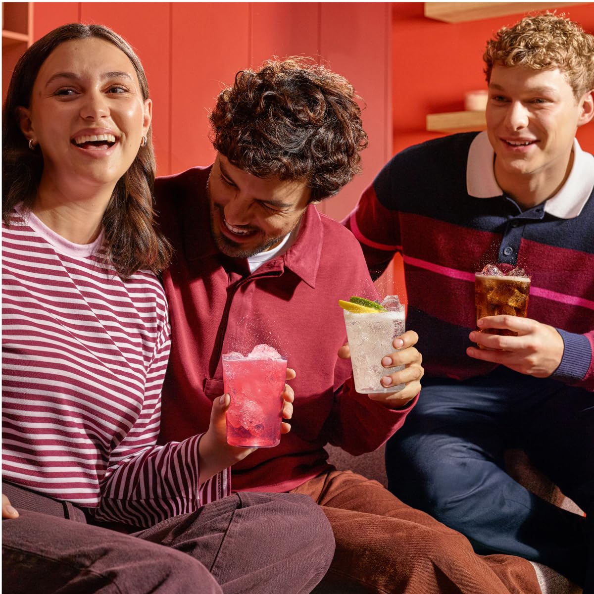 Sodastream drink mix Himbeere ohne Zucker – zuckerfreier Sirup für gesprudeltes & stilles Wasser, 4er Pack (4 x 440 ml), mit Vitamine & Mineralstoff, ergibt bis zu 9L Fertiggetränk