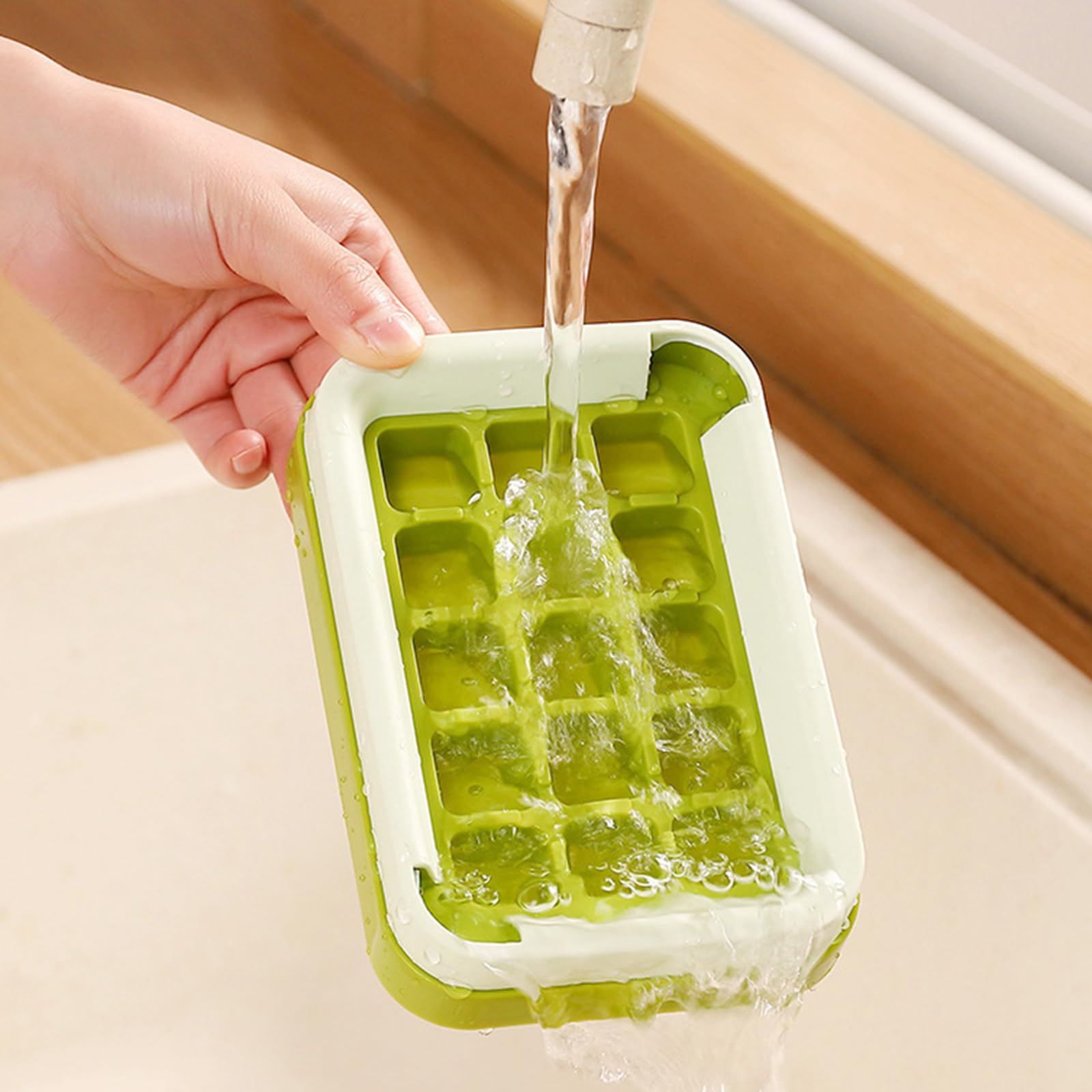 Amazon | アイスキューブトレイ シリコン冷凍庫型 シリコン製氷トレイ