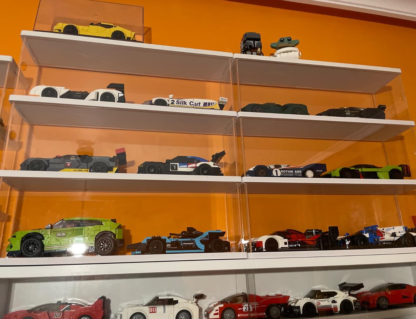 Acryl Vitrine Schaukasten für Funko Pop 11.5cm Figur, Transparente Acrylbox Präsentationsbox für LEGO Minifiguren Popmart Sammlerstücke für Playmobil DFB WM Sammel Actionfiguren, Weiß 39.5x9.6x27.5cm