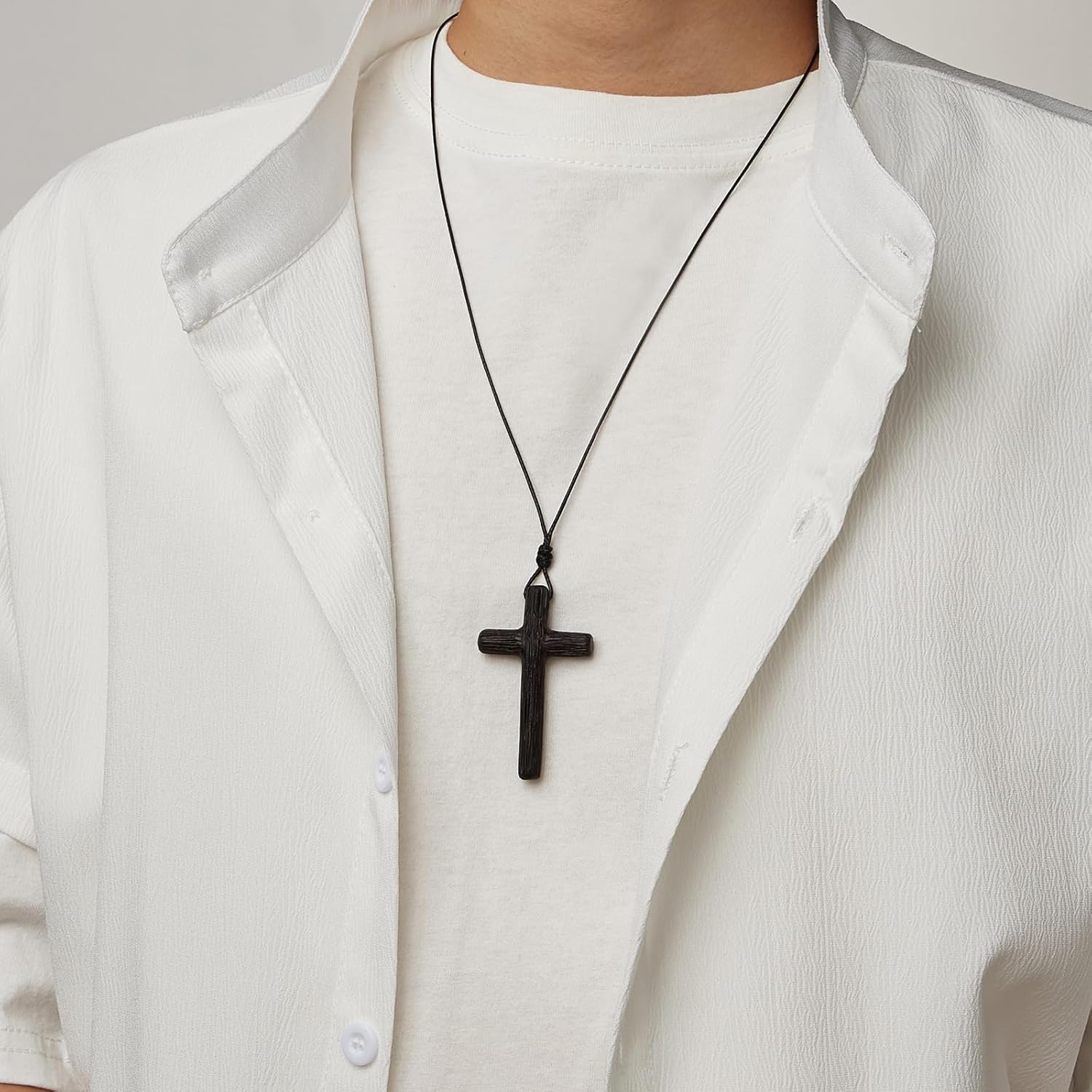 Men's Wooden Cross Necklaces Real Handcrafted Ebony Wood Cross Pendants With Leather Necklace Men's Black Cross Necklaces Christian Baptism Crucifix Pendant for Men （Integrated Wood Grain） - Image 5