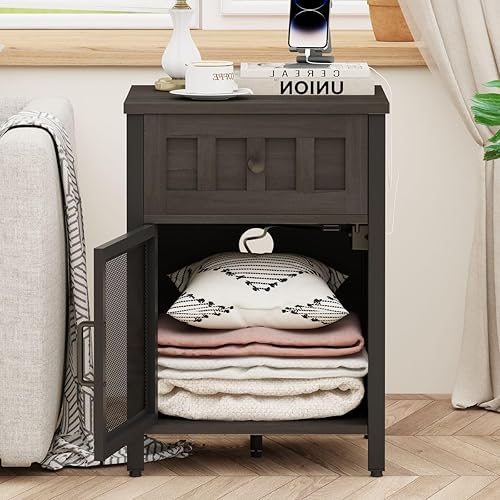 Miniatura 4 de FATORRI Mesa auxiliar con estación de carga, mesa auxiliar de granja con cajón, mesita de noche de madera rústica y metal y mesitas de noche para