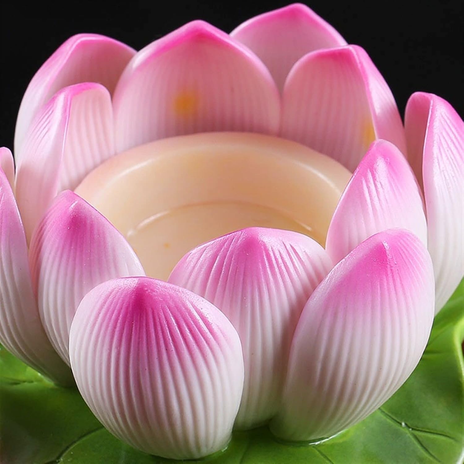 キャンドルスティック セラミックキャンドルホルダー デスクトップクラフトデコレーション 蓮の形をしたキャンドルホルダー