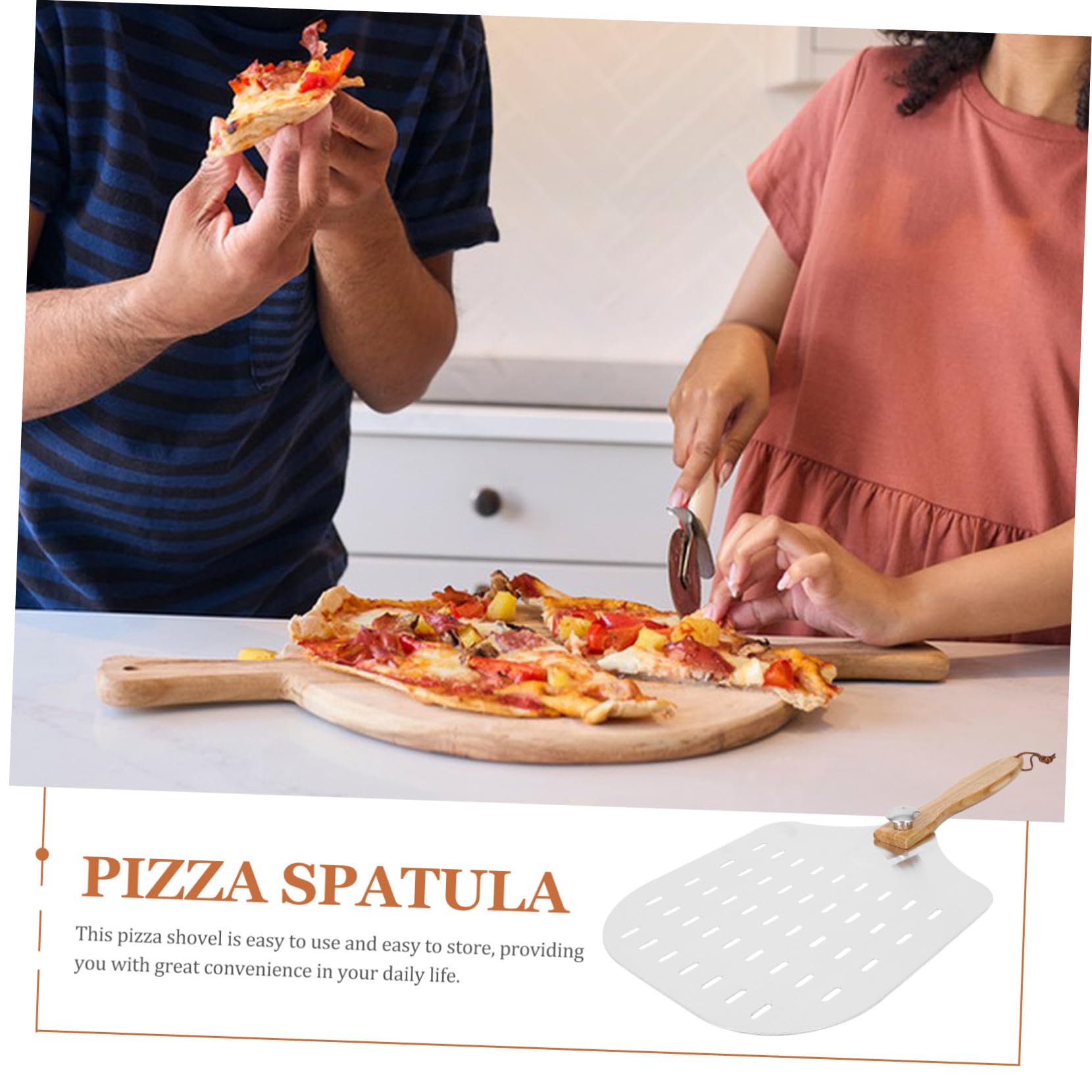 Perforierte Pizzaschaufel mit Langem Holzgriff Leichte Aluminium Pizzaschaufel zum Pizzaübertragen für Zuhause Restaurant Pizzeria und Backofen Professionelles Backwerkzeug