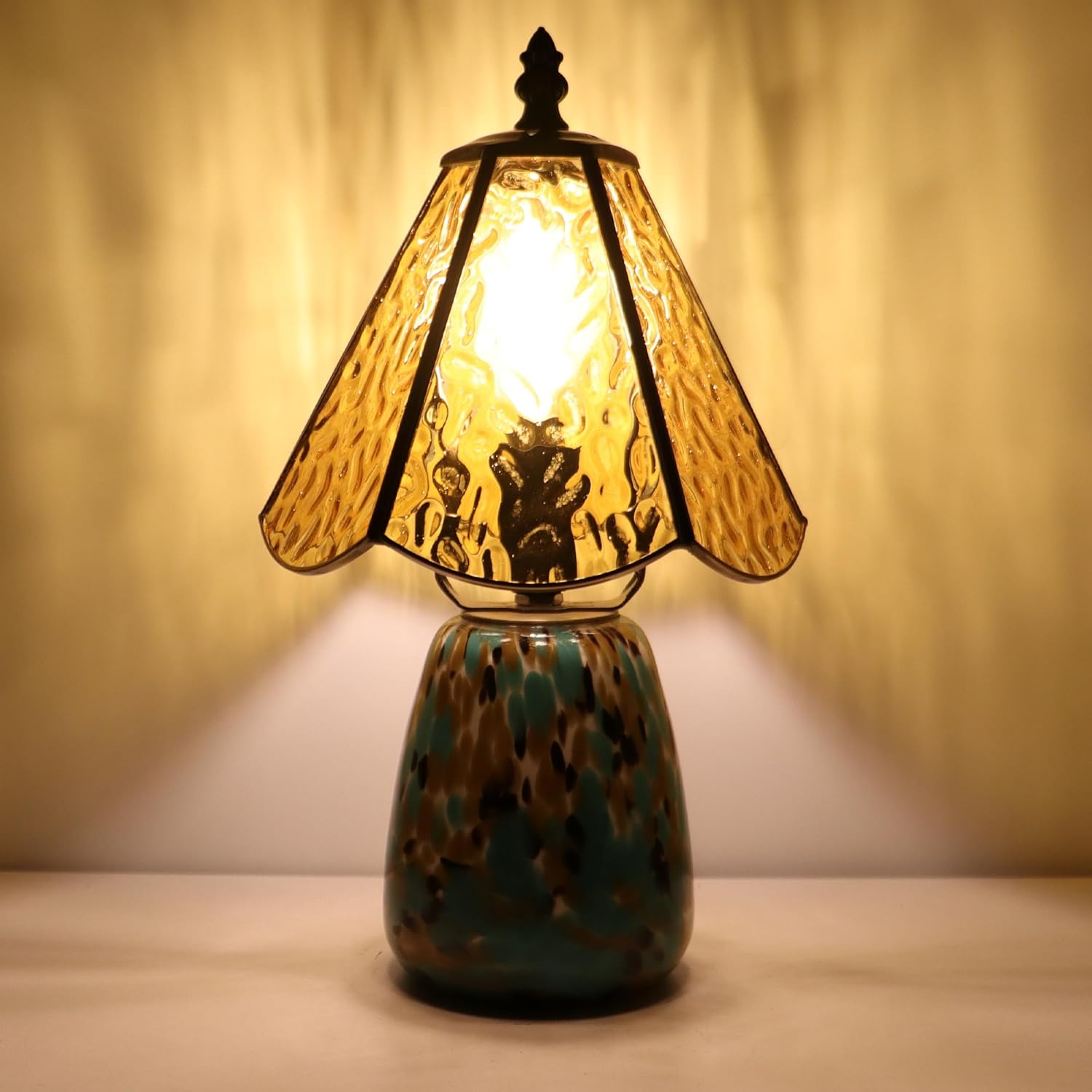 Tiffany Lamp Stained Glass Mushroom Table Lamp 7X7X12 Inch Yellow Ripple Mini Night Light Glass Base Accent Light Suitable for Bedside Table Bedroom Children's Room