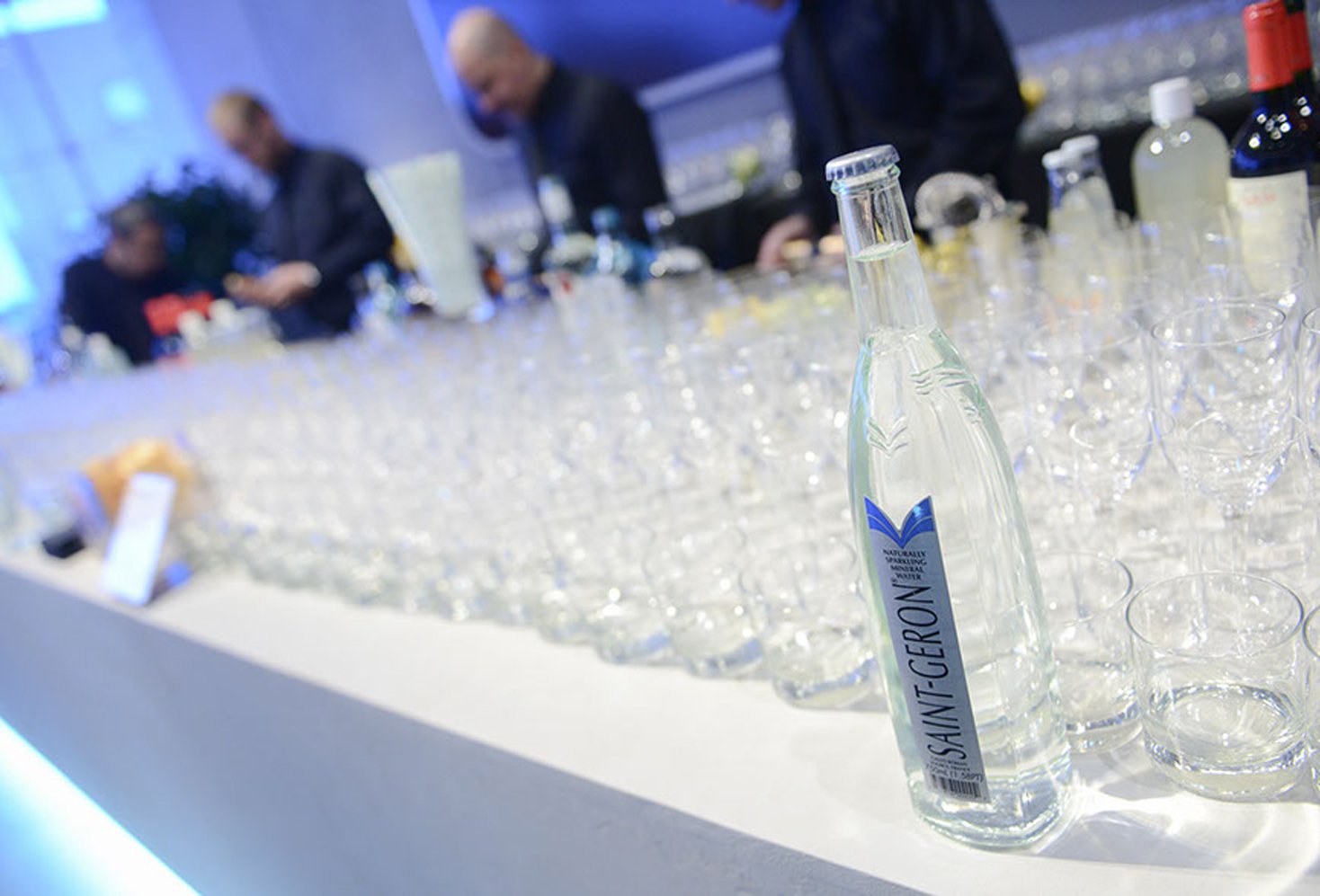 Saint-Geron (Sparkling) Natural Spring Mineral Water, 25.3 fl oz (6 Glass Bottles)