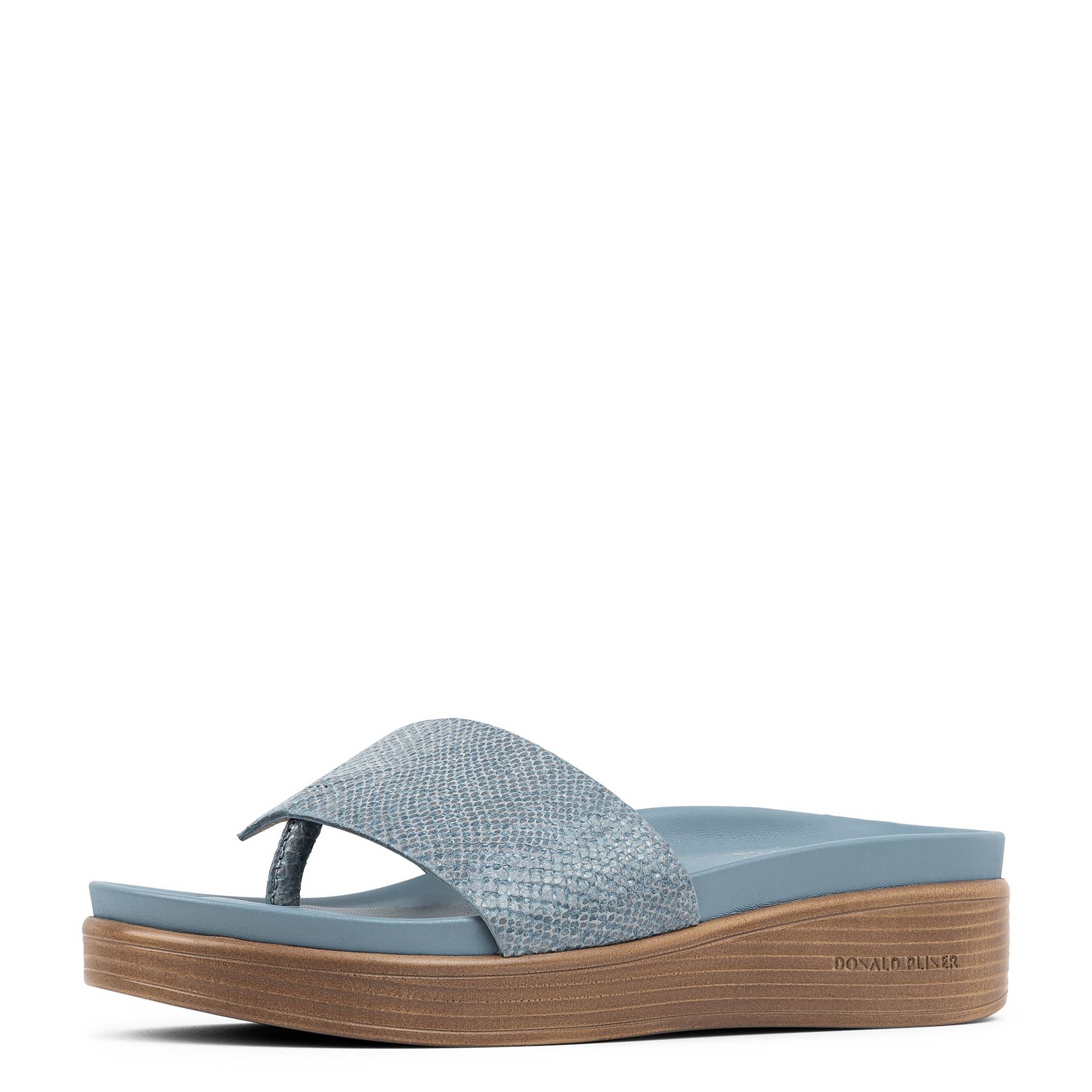 Donald Pliner Women's Fifi Slide Sandals, Women's Summer Sandals, Women’s Shoes, Comfortable Open-Toe Casual Flats