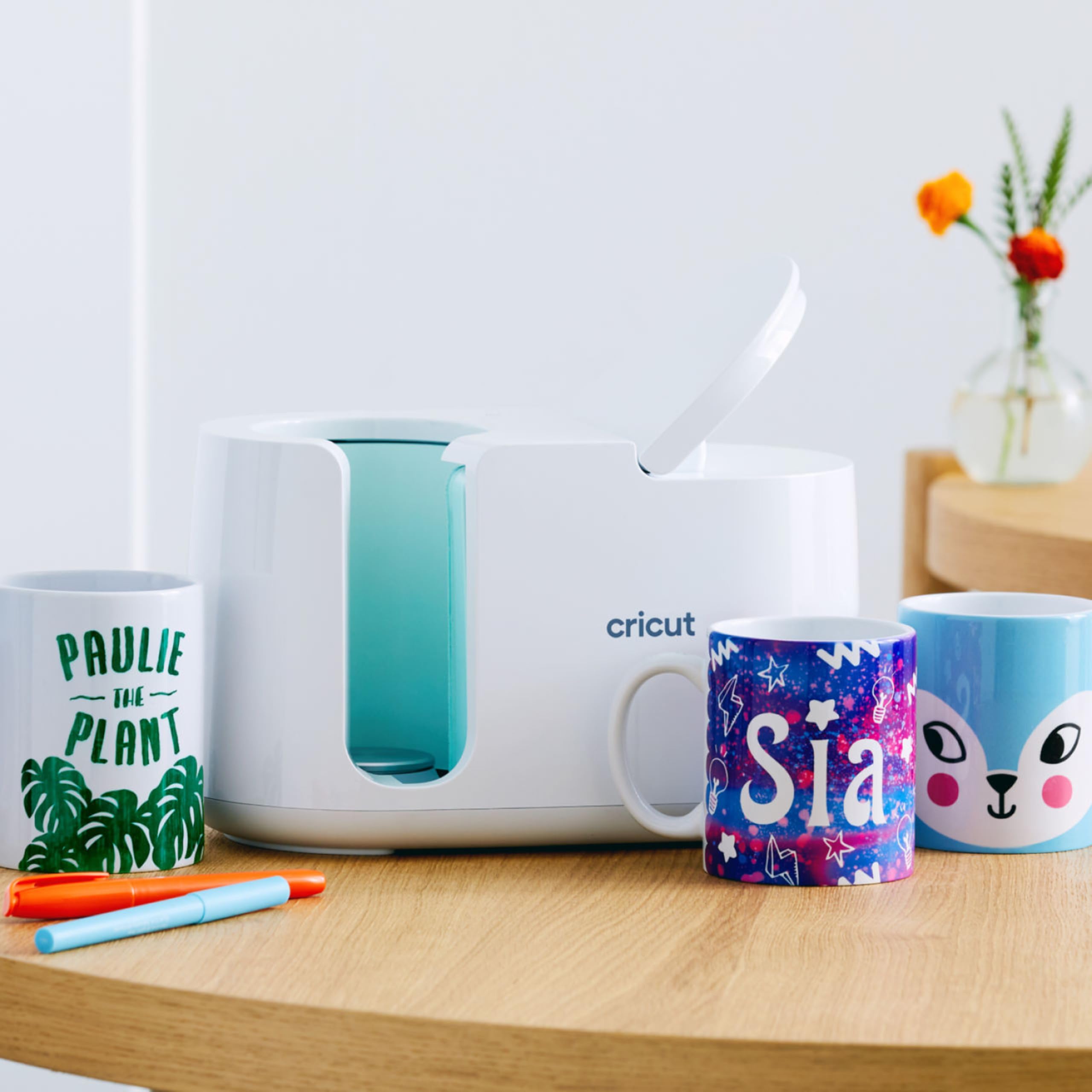 Cricut Starter kit con pressa a caldo per tazze e 12 tazze in ceramica vuote (bianco, 350 ml)