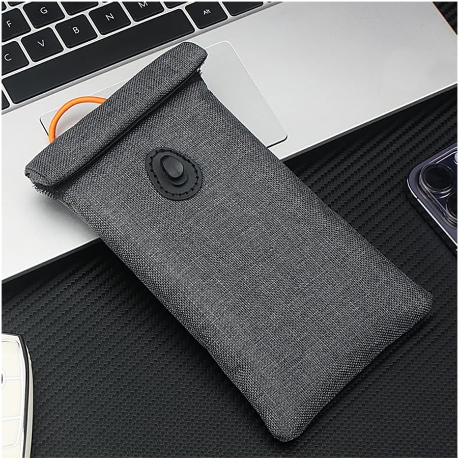 Faraday Bags for Phones and Car Keys for Nissan Qashqai New Qashqai 2021 2022 2023 2024 2025 2026 Signal Blocking Pouch Key Fob Protector Case for Keyless Entry Remote Storage Sleeve,Grey