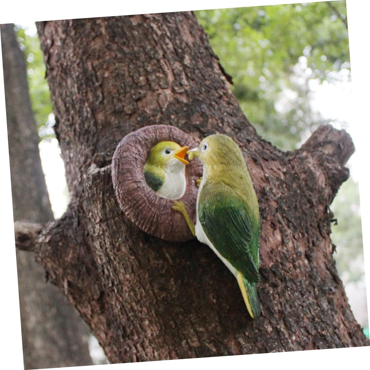 TOYANDONA 2 Stück Hängende Vogelstatue Harz Niedliche Vogelfigur für Garten und Außenbereich Realistisches Design Dekoration für Bäume und Einzigartiges Tierornament für Gartenliebhaber