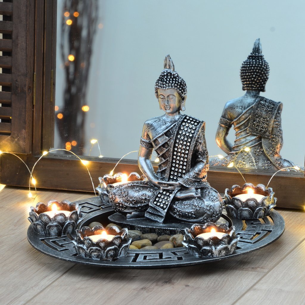 Plato decorativo de Buda de color plateado con portavelas de té y piedras decorativas