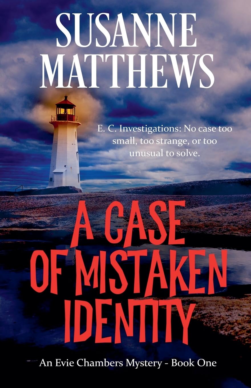 A Case of Mistaken Identity: 1 (Evie Chambers Mysteries)