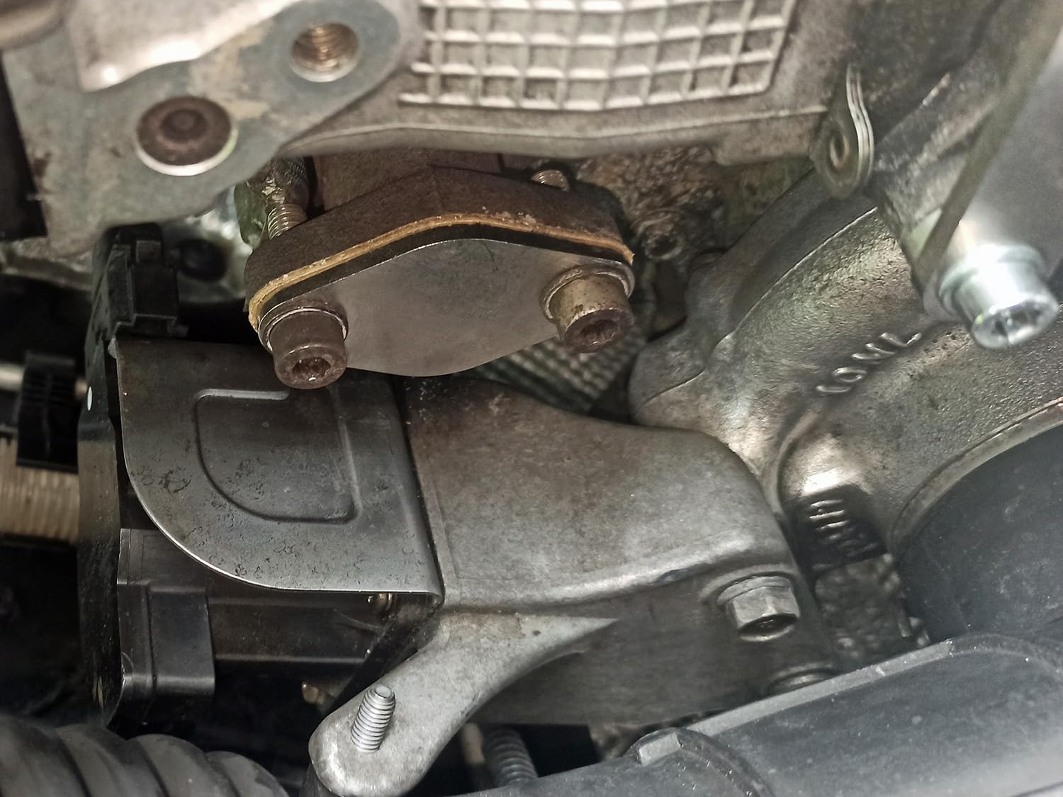 Valvola EGR + Kit Eliminazione Radiatore EGR per motori Diesel BMW 3.0 N57 N57S