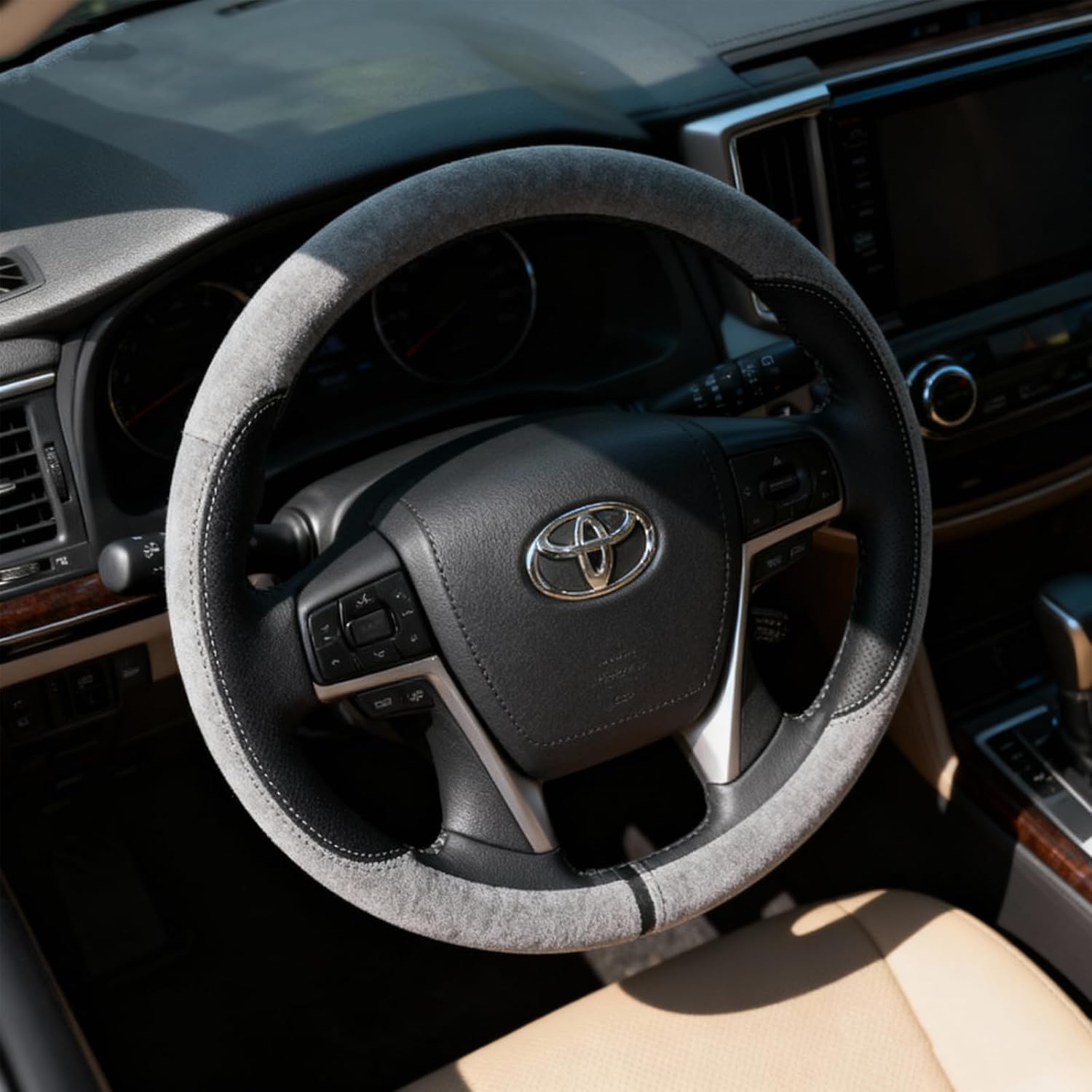 Leather Steering Wheel Cover for Honda Accord Civic CRV HRV Pilot Elite Passport Odyssey Element Accessories 14.5-15 inch Vehicle Anti-Slip Odorless