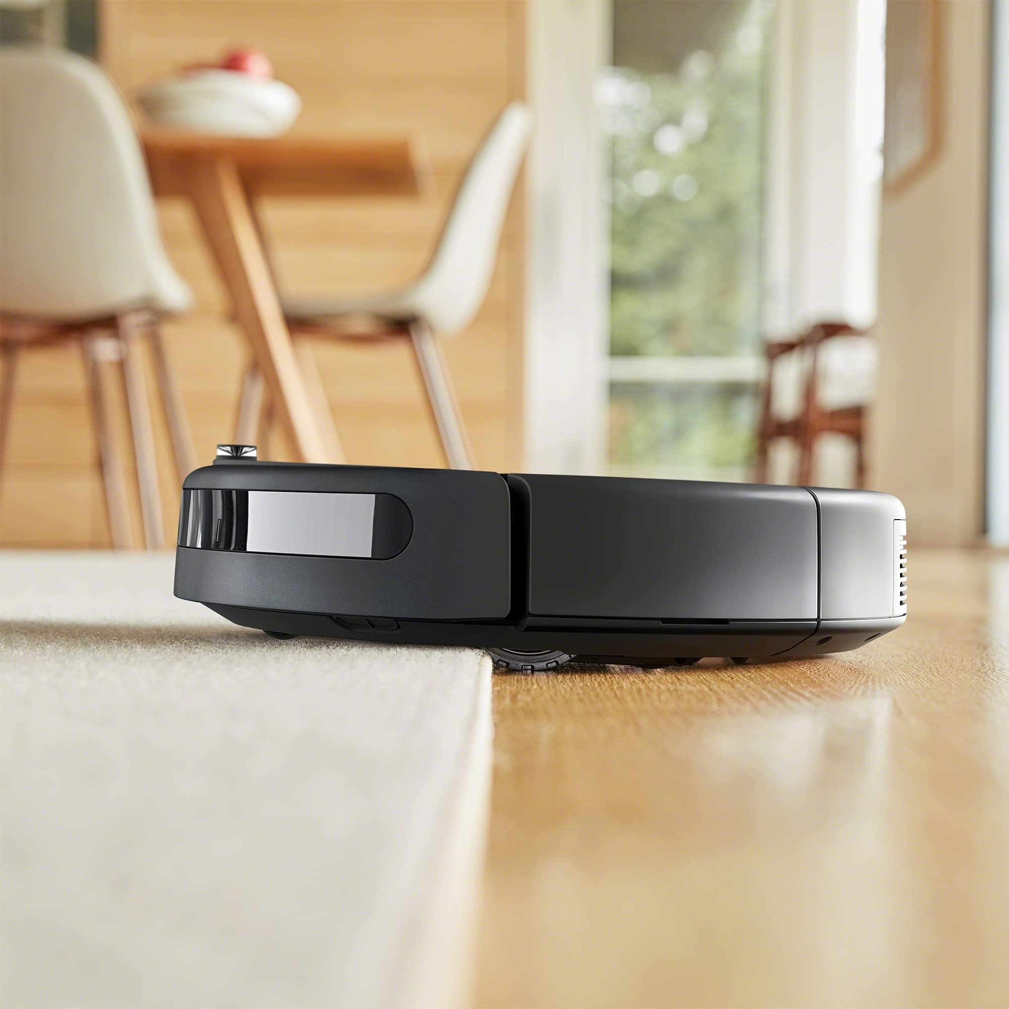 iRobot Roomba 692 Robot Vacuum-Wi-Fi Connectivity, Personalized