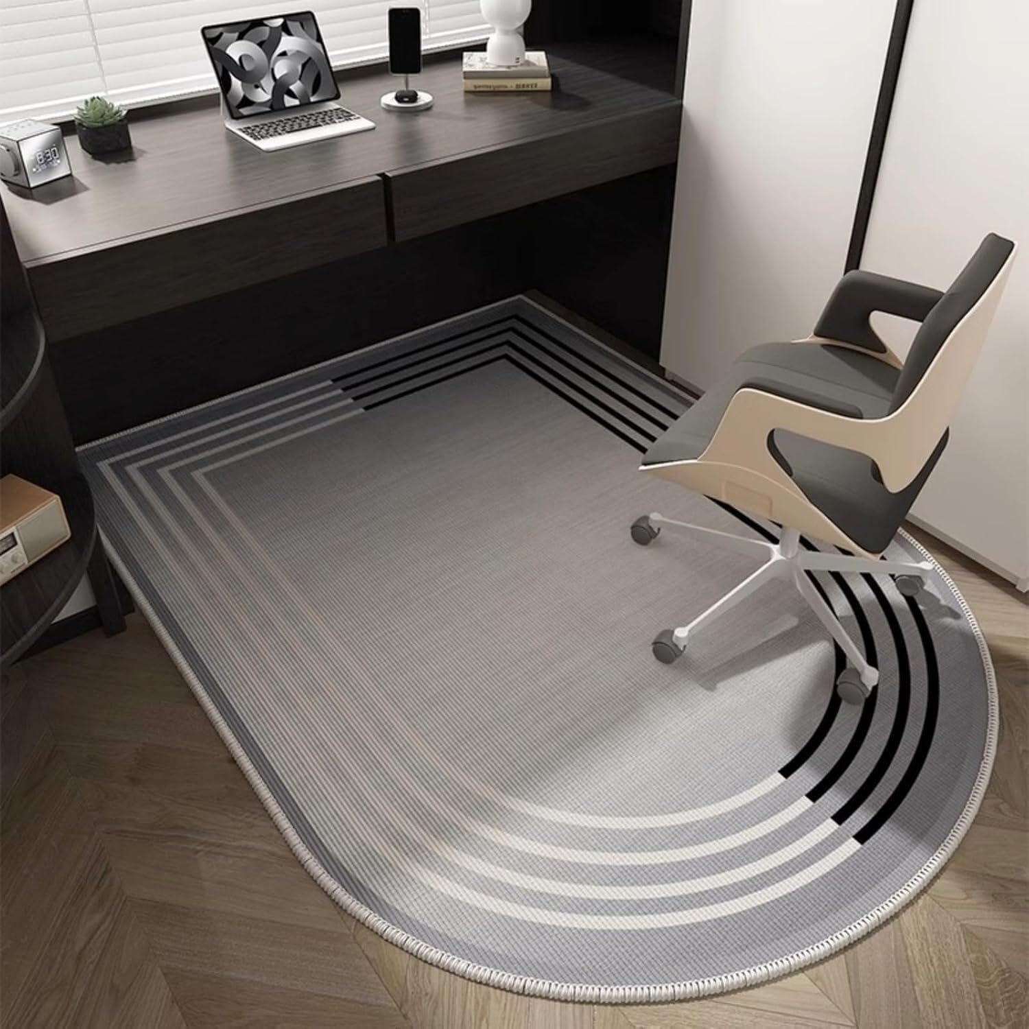 Chaise de jeu et tapis de protection gris pour travailler sur parquet