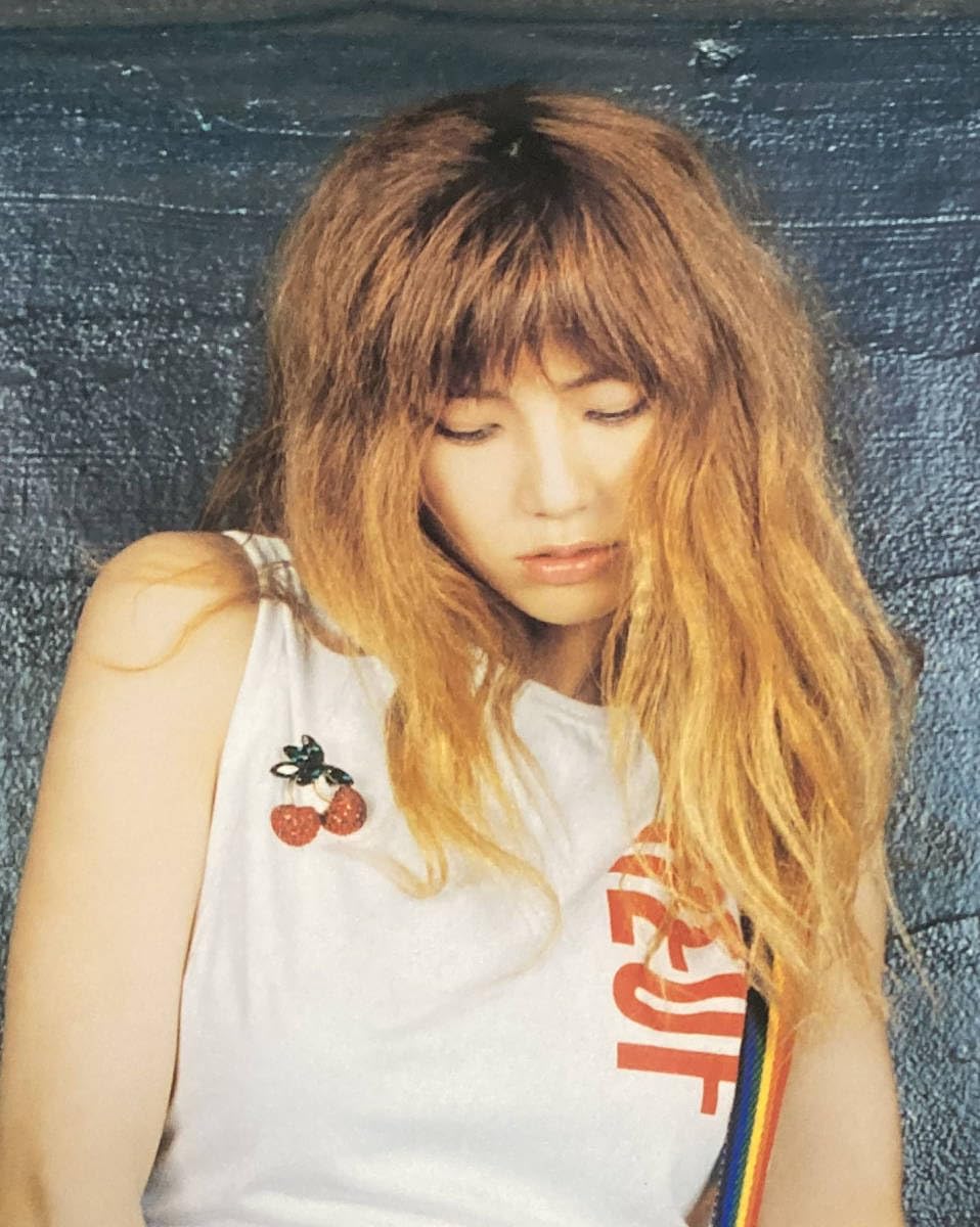 ひとみ⭐︎ Amazon.co.jp: hitomi ヒトミ INNER CHILD ポスター avex trax